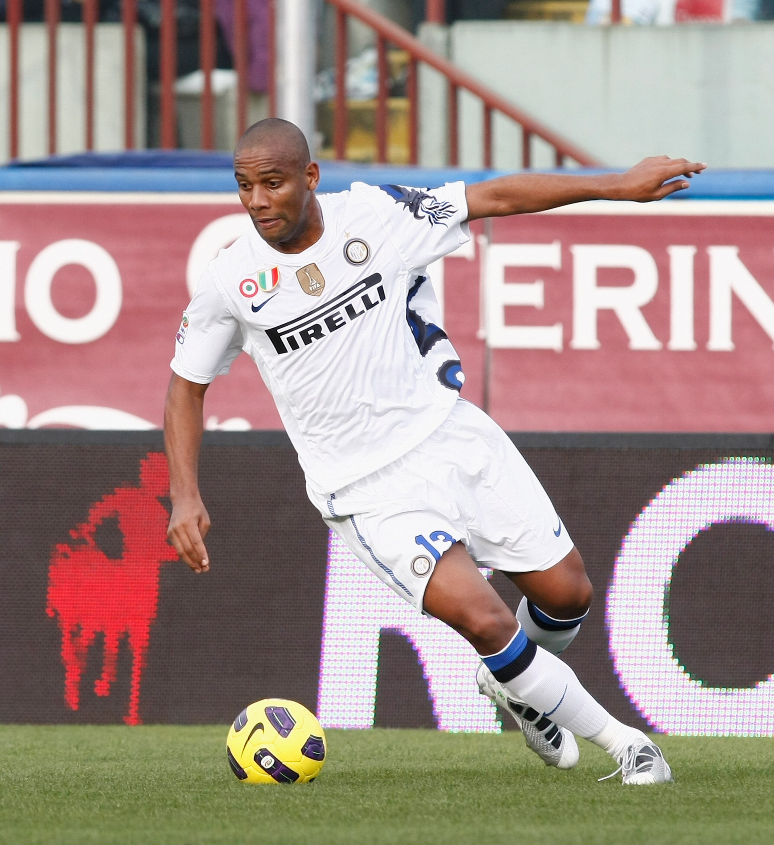 CATANIA, ITALY - JANUARY 09:  Douglas Maicon of Inter in action during the Serie A match between Catania and Inter at Stadio Angelo Massimino on January 9, 2011 in Catania, Italy.  (Photo by Maurizio Lagana/Getty Images)
