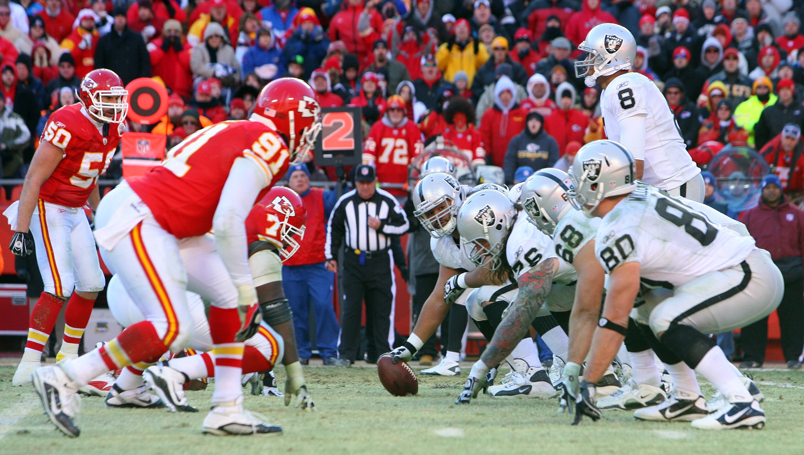KANSAS CITY, MO - JANUARY 02:  The Oakland Raiders offense lines up against the defense of the Kansas City Chiefs at Arrowhead Stadium on January 2, 2011 in Kansas City, Missouri.  (Photo by Tim Umphrey/Getty Images)