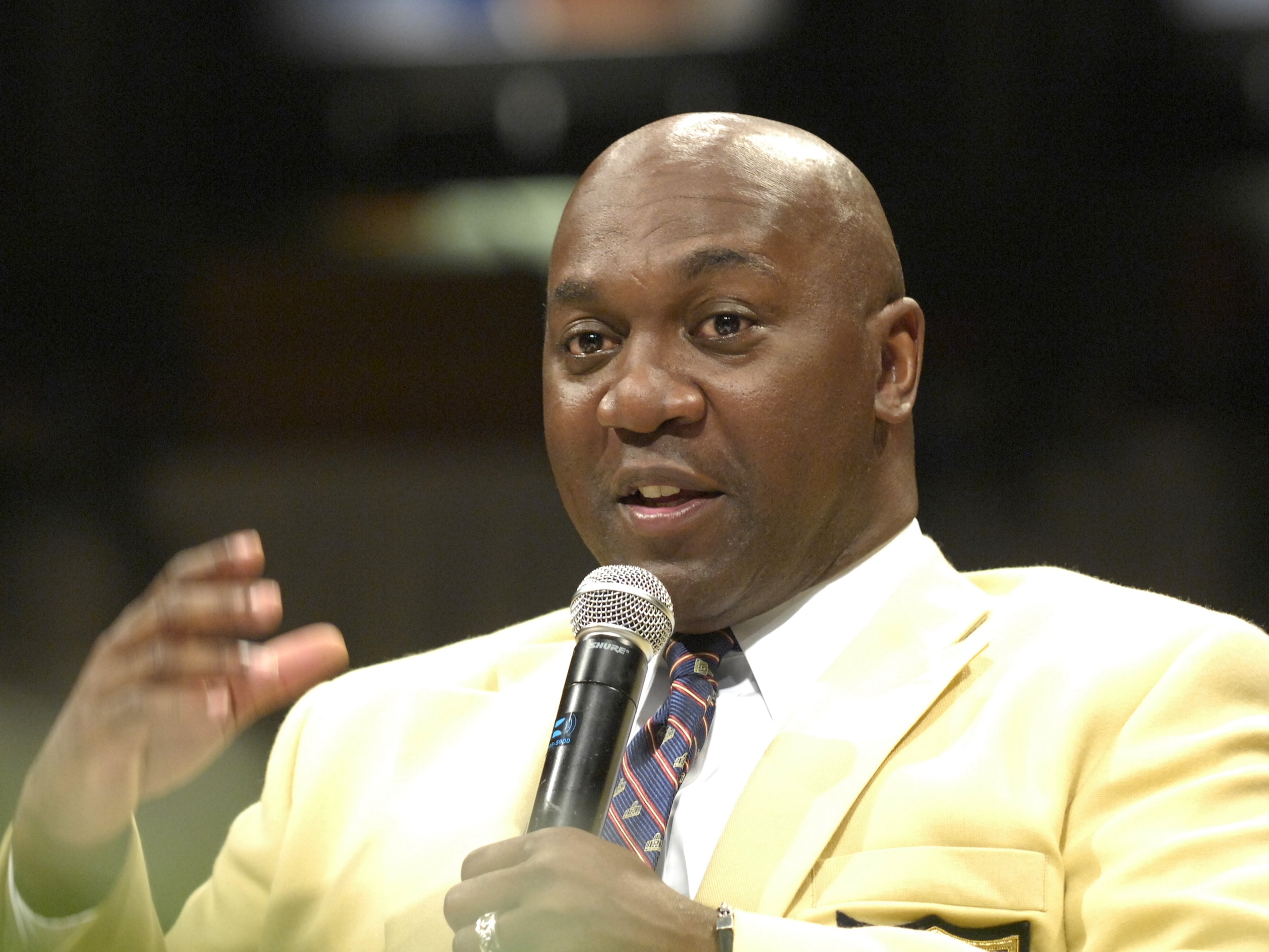 CANTON, OH - AUGUST 05:  Thurman Thomas participates in a Pro Football Hall of Fame Festival Enshrinees Roundtable on August 5, 2007 in Canton, Ohio.  (Photo by Al Messerschmidt/Getty Images)