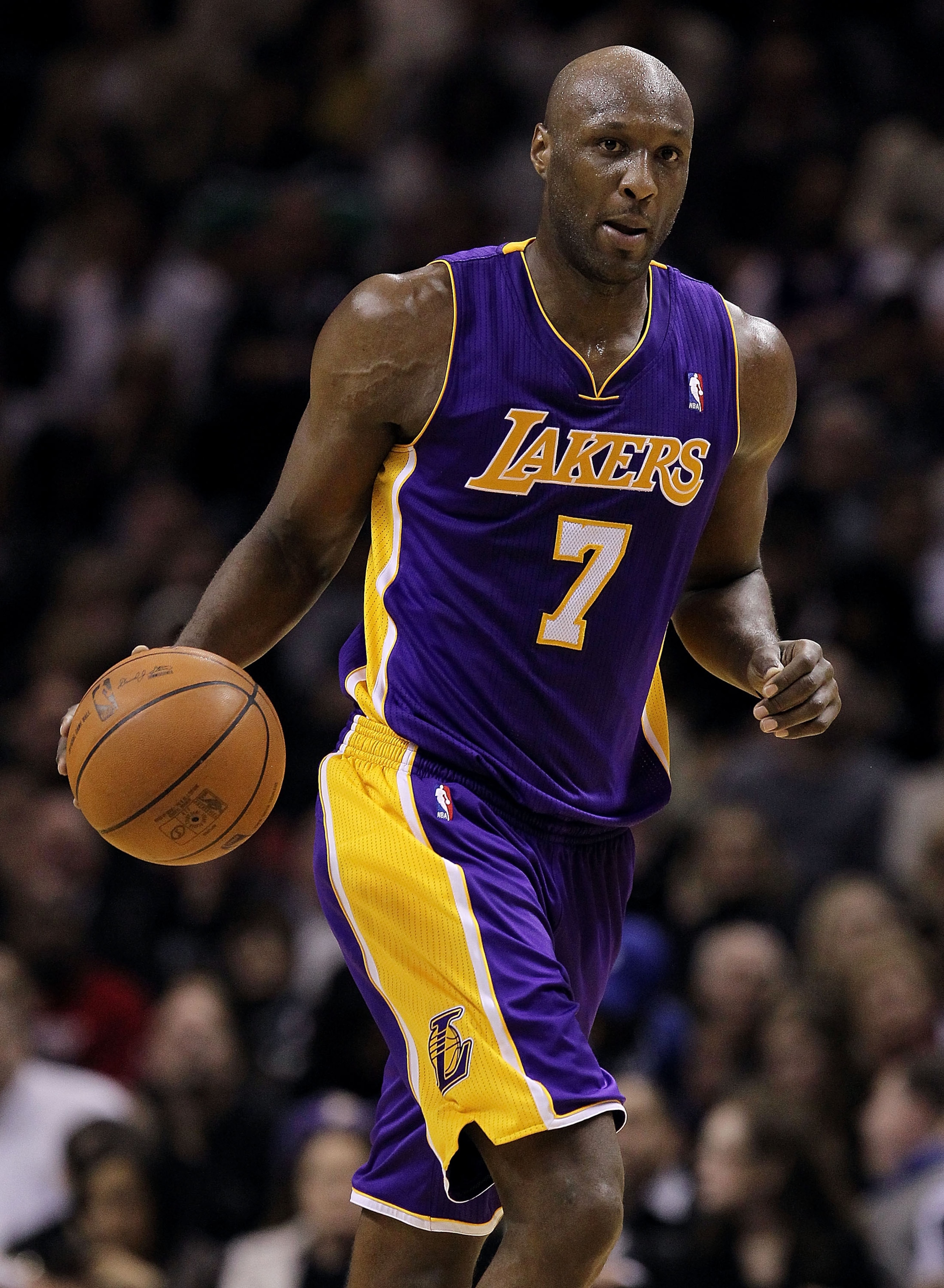 SAN ANTONIO, TX - DECEMBER 28:  Forward Lamar Odom #7 of the Los Angeles Lakers at AT&T Center on December 28, 2010 in San Antonio, Texas.  NOTE TO USER: User expressly acknowledges and agrees that, by downloading and/or using this photograph, user is con