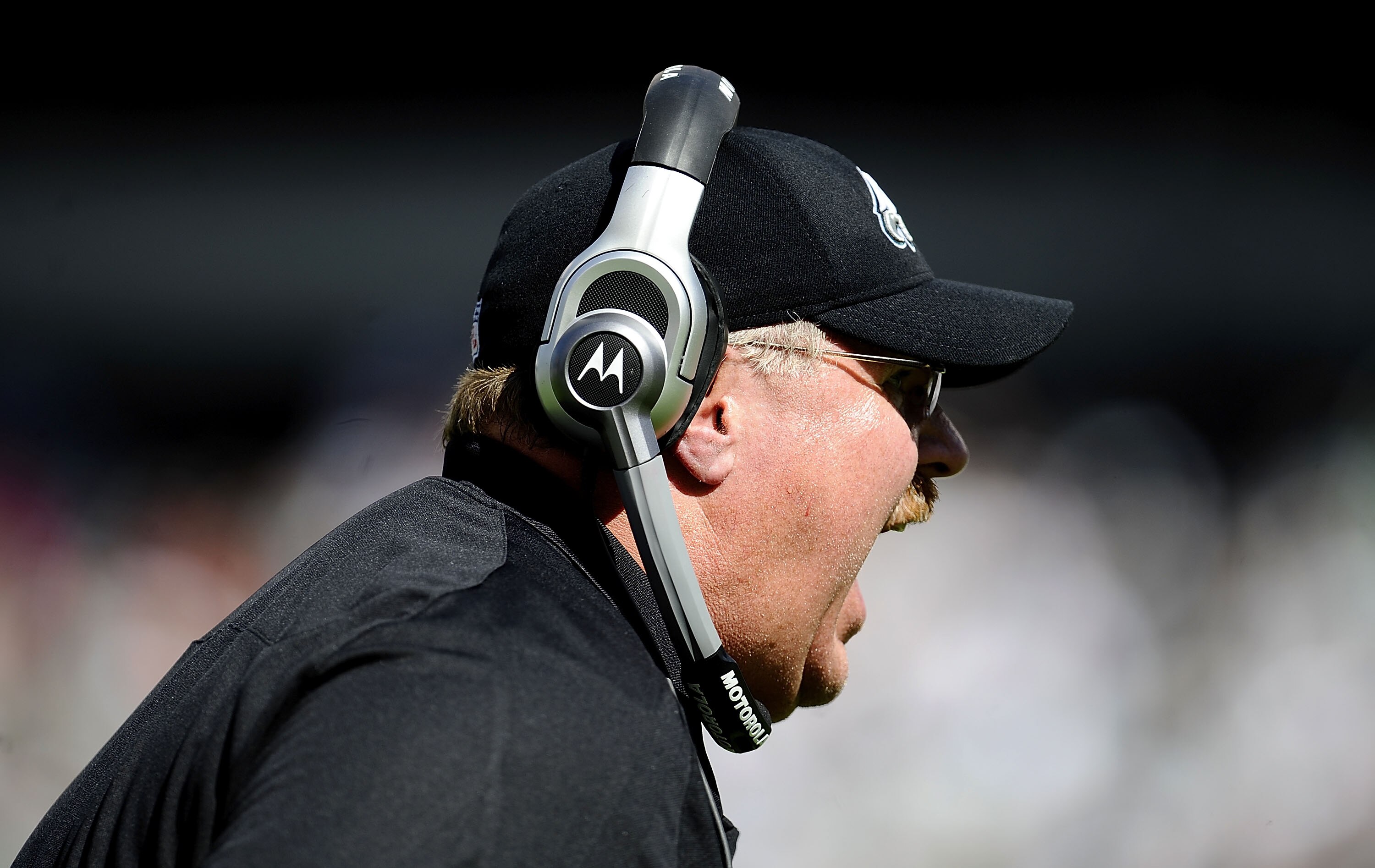 PHILADELPHIA - SEPTEMBER 20:  Andy Reid, head coach of the Philadelphia Eagles yells from the sidelines during a game against the New Orleans Saints at Lincoln Financial Field on September 20, 2009 in Philadelphia, Pennsylvania.  (Photo by Jeff Zelevansky