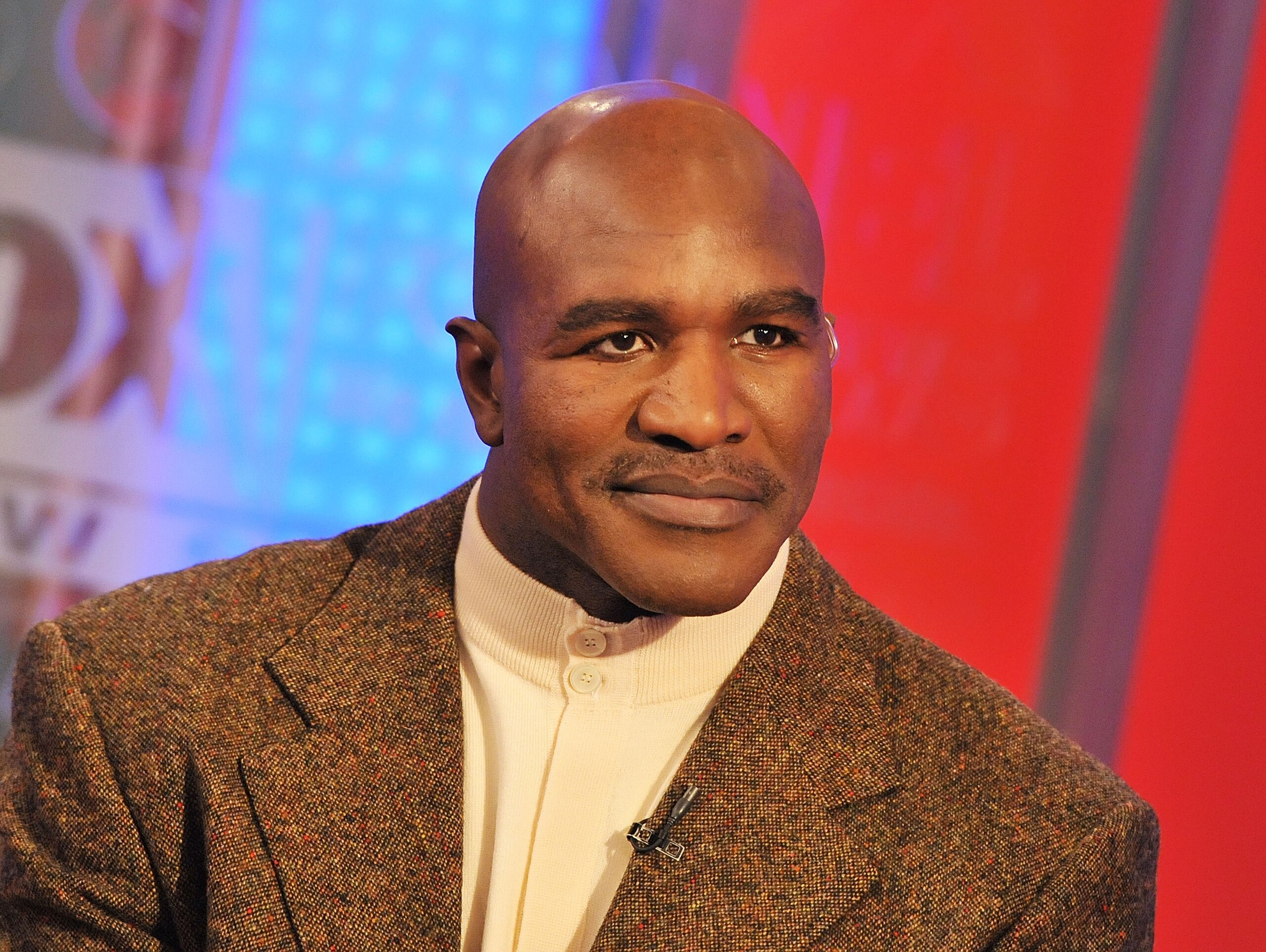 NEW YORK, NY - JANUARY 17:  Former boxing World undisputed champion Evander Holyfield visits 'Fox & Friends' at FOX Studios on January 17, 2011 in New York City.  (Photo by Slaven Vlasic/Getty Images)