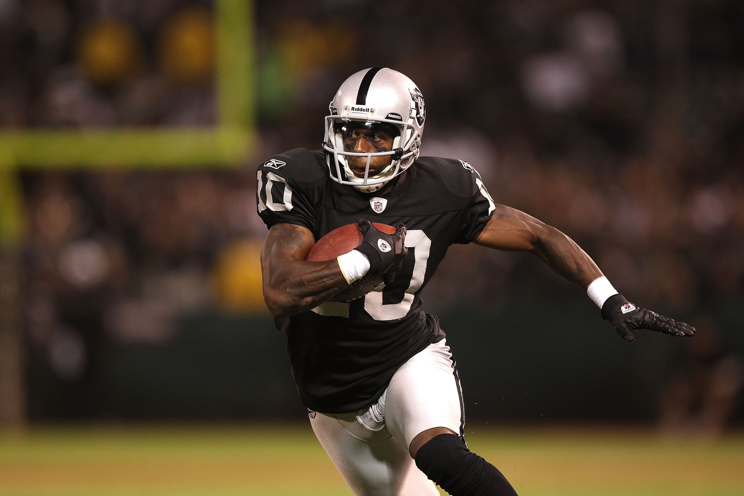 OAKLAND, CA - SEPTEMBER 02: Shaun Bodiford #10 of the Oakland Raiders runs after a catch against the Seattle Seahawks during an NFL preseason game at Oakland-Alameda County Coliseum on September 2, 2010 in Oakland, California. (Photo by Jed Jacobsohn/Ge OAKLAND, CA - SEPTEMBER 02: Shaun Bodiford #10 of the Oakland Raiders runs after a catch against the Seattle Seahawks during an NFL preseason game at Oakland-Alameda County Coliseum on September 2, 2010 in Oakland, California. (Photo by Jed Jacobsohn/Ge