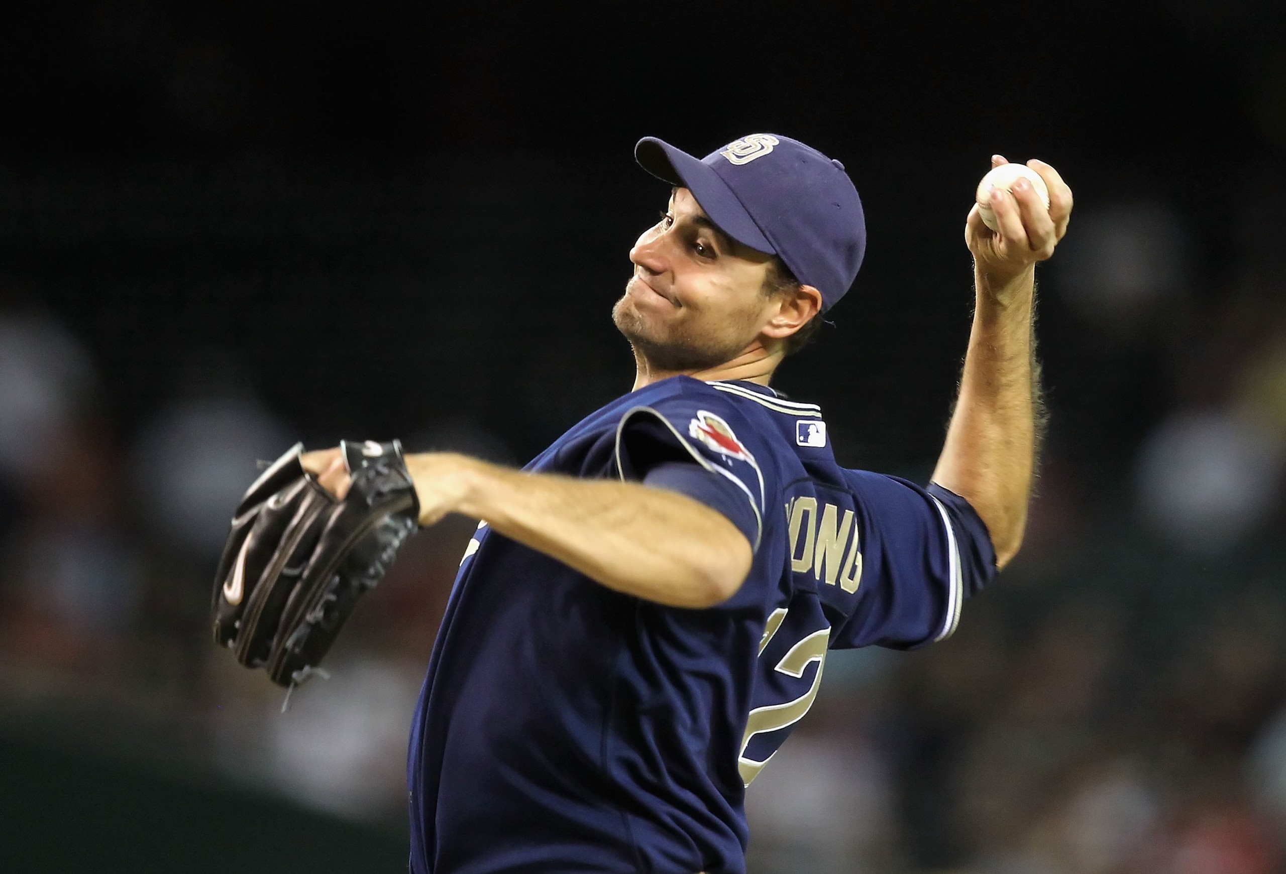 PHOENIX - APRIL 06:  Starting pitcher Chris Young #32 of the San Diego Padres pitches against the Arizona Diamondbacks during the major league baseball game at Chase Field on April 6, 2010 in Phoenix, Arizona.  The Padres defeated the Diamondbacks 6-3.  (
