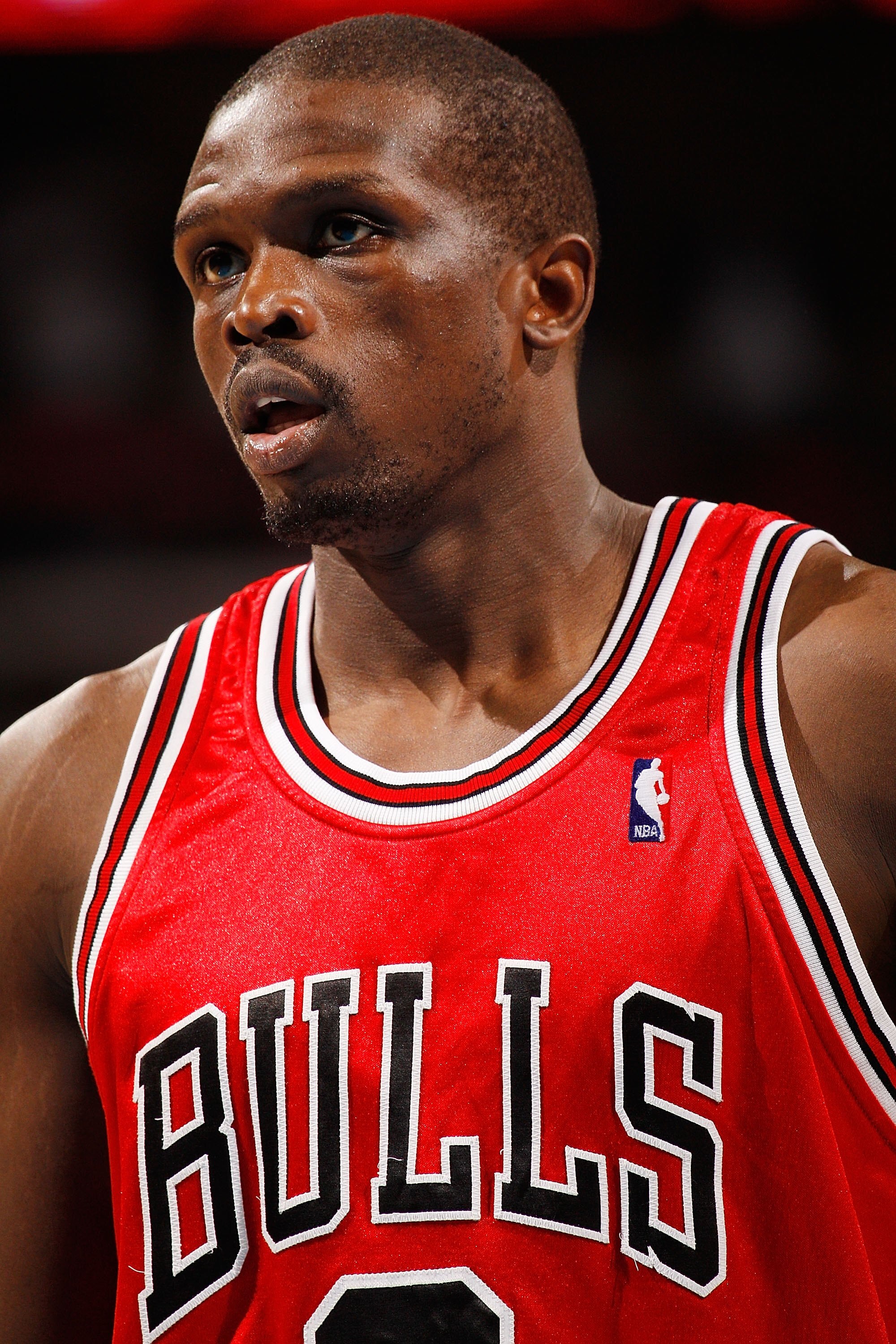NEW ORLEANS - JANUARY 29:  Luol Deng #9 of the Chicago Bulls during the game against the New Orleans Hornets at the New Orleans Arena on January 29, 2010 in New Orleans, Louisiana.   NOTE TO USER: User expressly acknowledges and agrees that, by downloadin