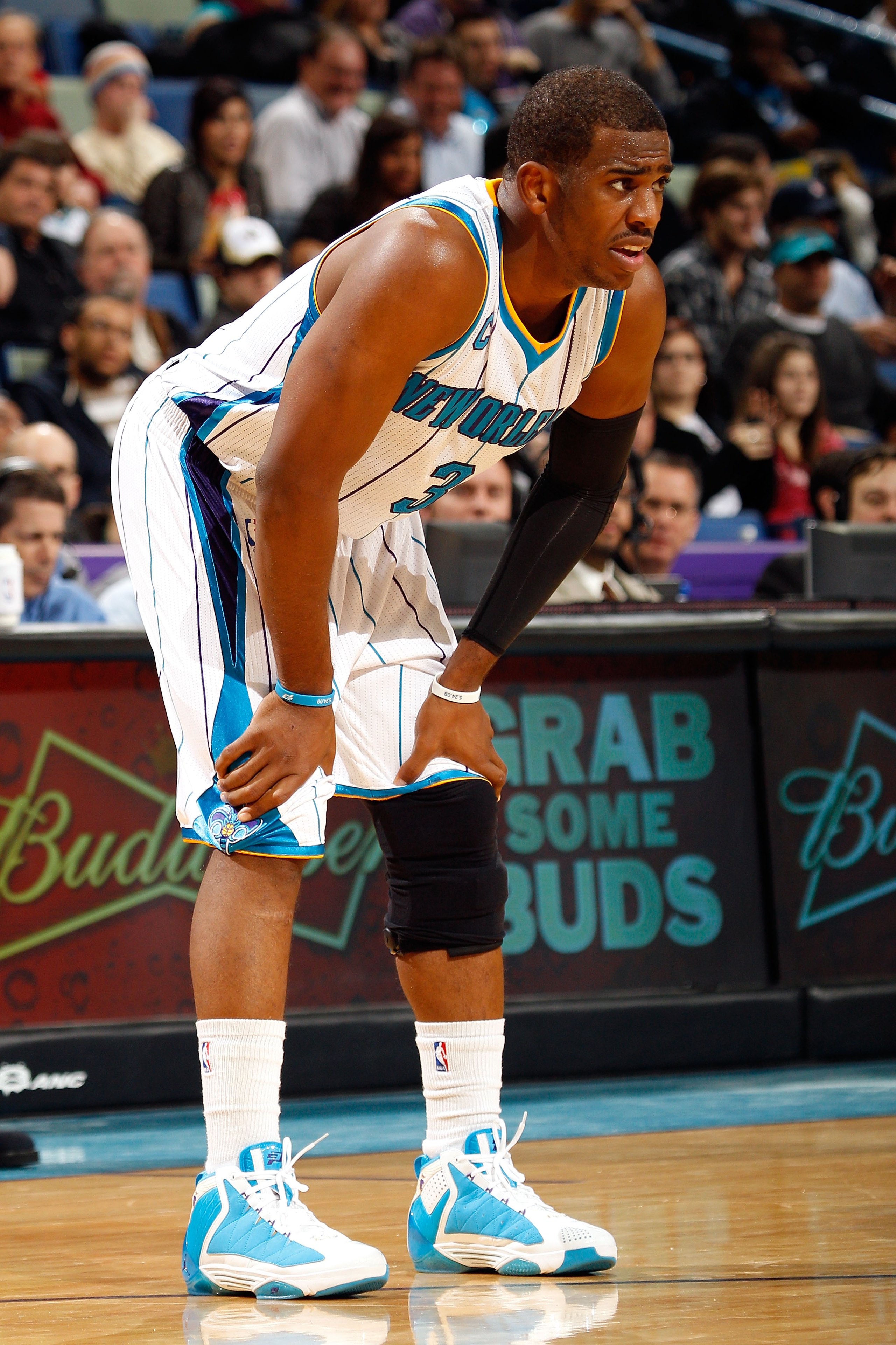NEW ORLEANS, LA - JANUARY 03:  Chris Paul #3 of the New Orleans Hornets looks on in the second half against the Philadelphia 76ers at New Orleans Arena on January 3, 2011 in New Orleans, Louisiana. NOTE TO USER: User expressly acknowledges and agrees that