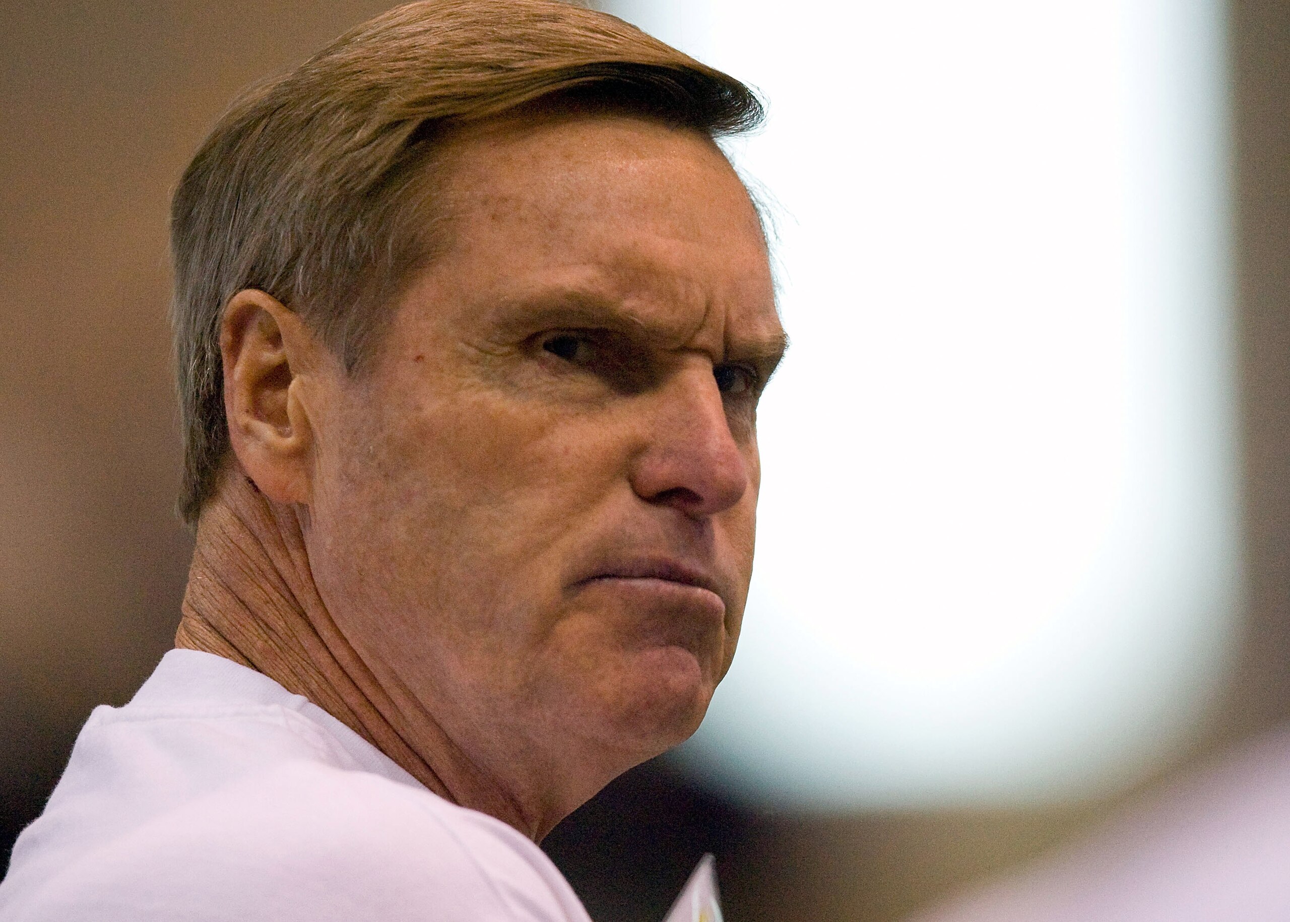 EARTH CITY, MO - MAY 9: Offensive coordinator Al Saunders of the St. Louis Rams looks on during a mini camp on May 9, 2008 at Russell Athletic Training Facility in Earth City, Missouri. (Photo by Dilip Vishwanat/Getty Images)