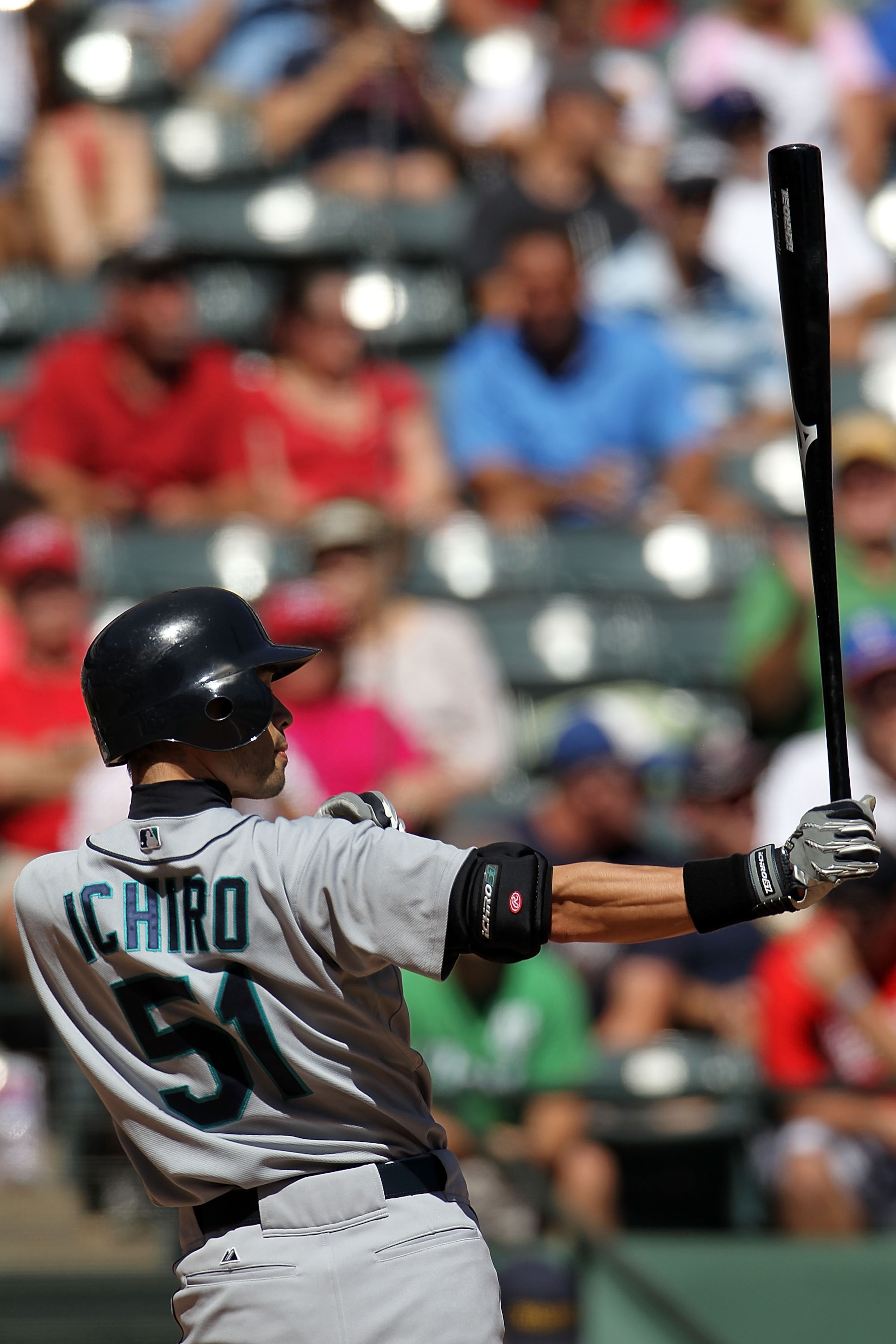ARLINGTON, TX - SEPTEMBER 29: Ichiro Suzuki #51 of the Seattle Mariners at Rangers Ballpark in Arlington on September 29, 2010 in Arlington, Texas. (Photo by Ronald Martinez/Getty Images) ARLINGTON, TX - SEPTEMBER 29: Ichiro Suzuki #51 of the Seattle Mariners at Rangers Ballpark in Arlington on September 29, 2010 in Arlington, Texas. (Photo by Ronald Martinez/Getty Images)