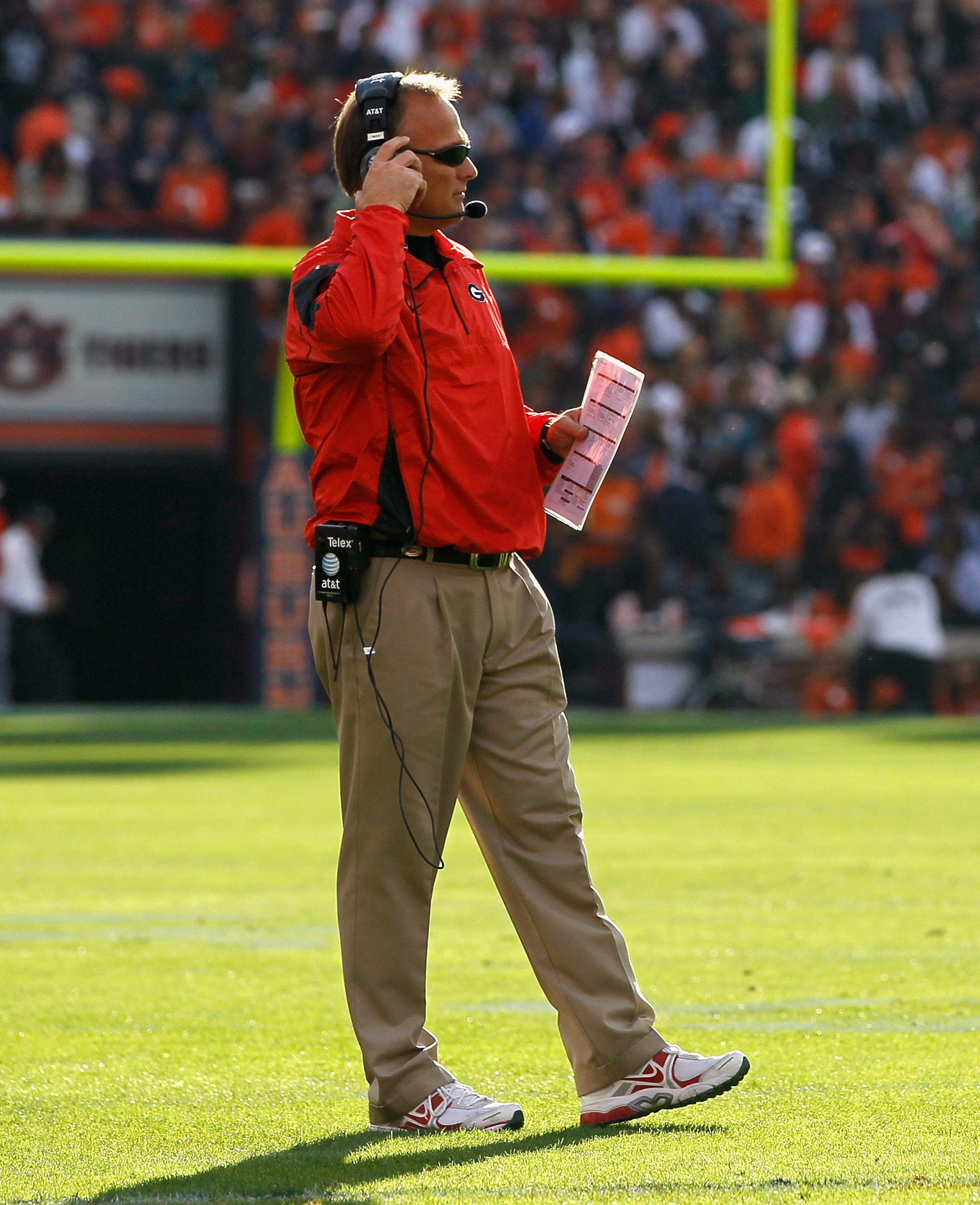 AUBURN, AL - NOVEMBER 13: Head coach Mark Richt of the Georgia Bulldogs against the Auburn Tigers at Jordan-Hare Stadium on November 13, 2010 in Auburn, Alabama. (Photo by Kevin C. Cox/Getty Images) AUBURN, AL - NOVEMBER 13: Head coach Mark Richt of the Georgia Bulldogs against the Auburn Tigers at Jordan-Hare Stadium on November 13, 2010 in Auburn, Alabama. (Photo by Kevin C. Cox/Getty Images)