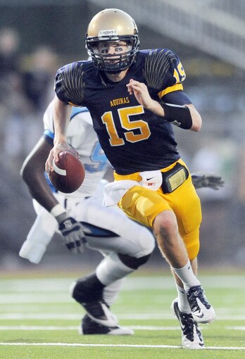 Iowa Football: Top 10 Recruiting Commitments for 2011