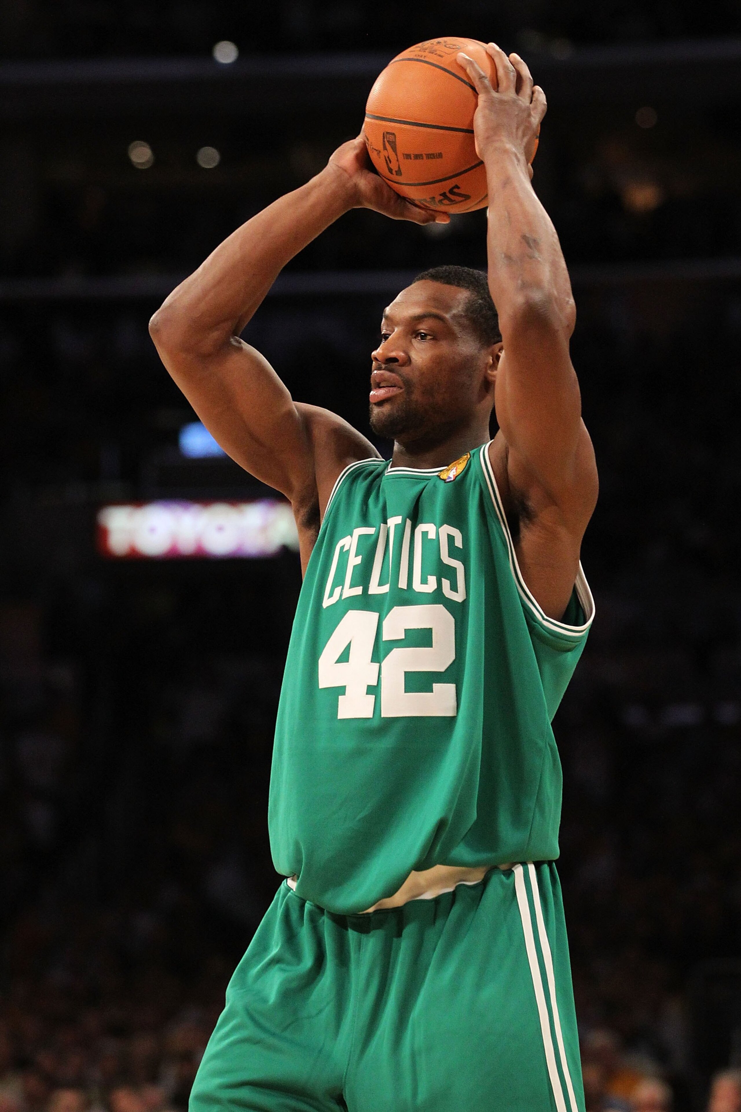 LOS ANGELES, CA - JUNE 15:  Tony Allen #42 of the Boston Celtics looks to pass the ball in the second half while taking on the Los Angeles Lakers in Game Six of the 2010 NBA Finals at Staples Center on June 15, 2010 in Los Angeles, California.  NOTE TO US