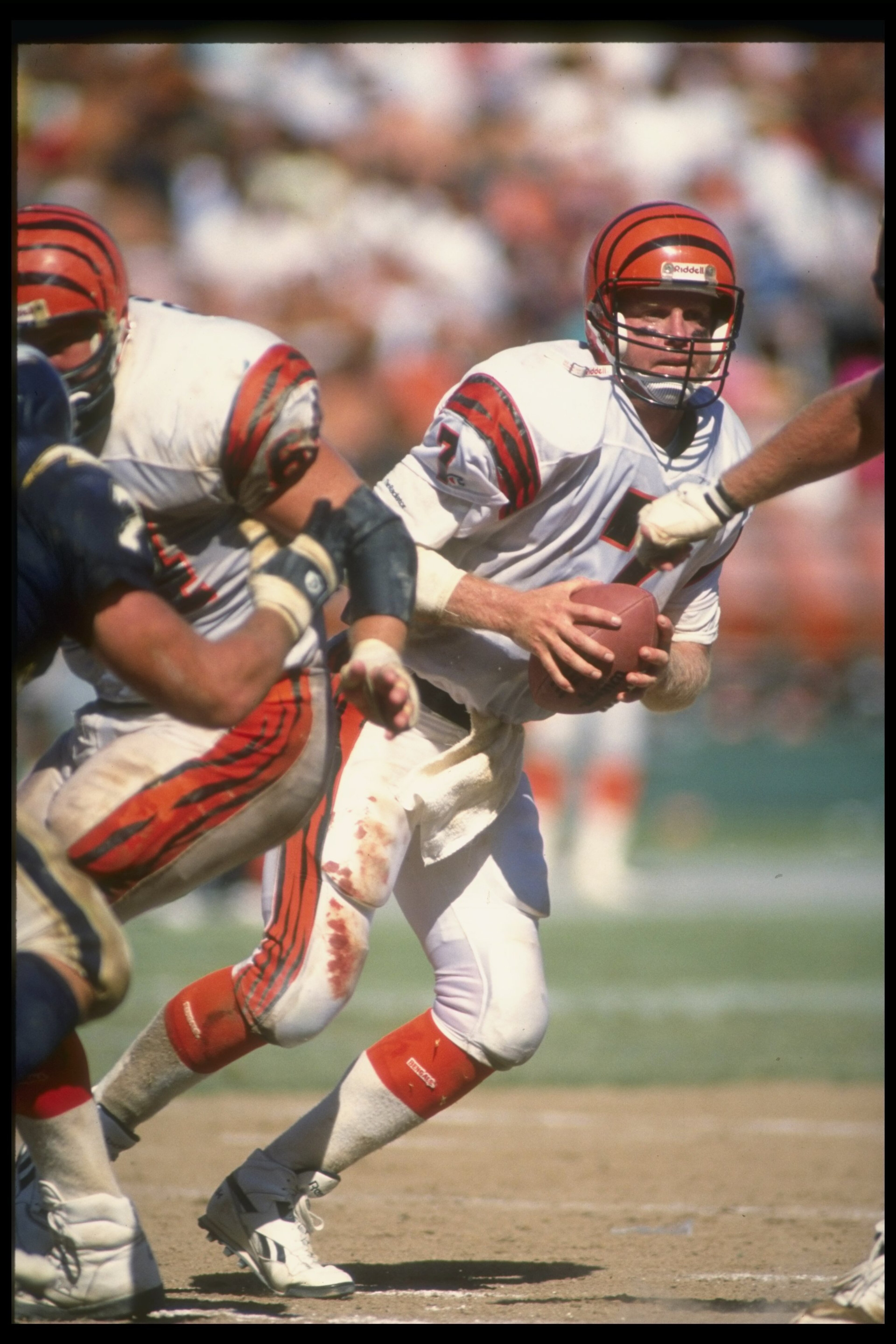16 Sep 1990: Quarterback Boomer Esiason of the Cincinnati Bengals looks to pass the ball during a game against the San Diego Chargers during a game at Jack Murphy Stadium in San Diego, California. The Bengals won the game, 21-16.