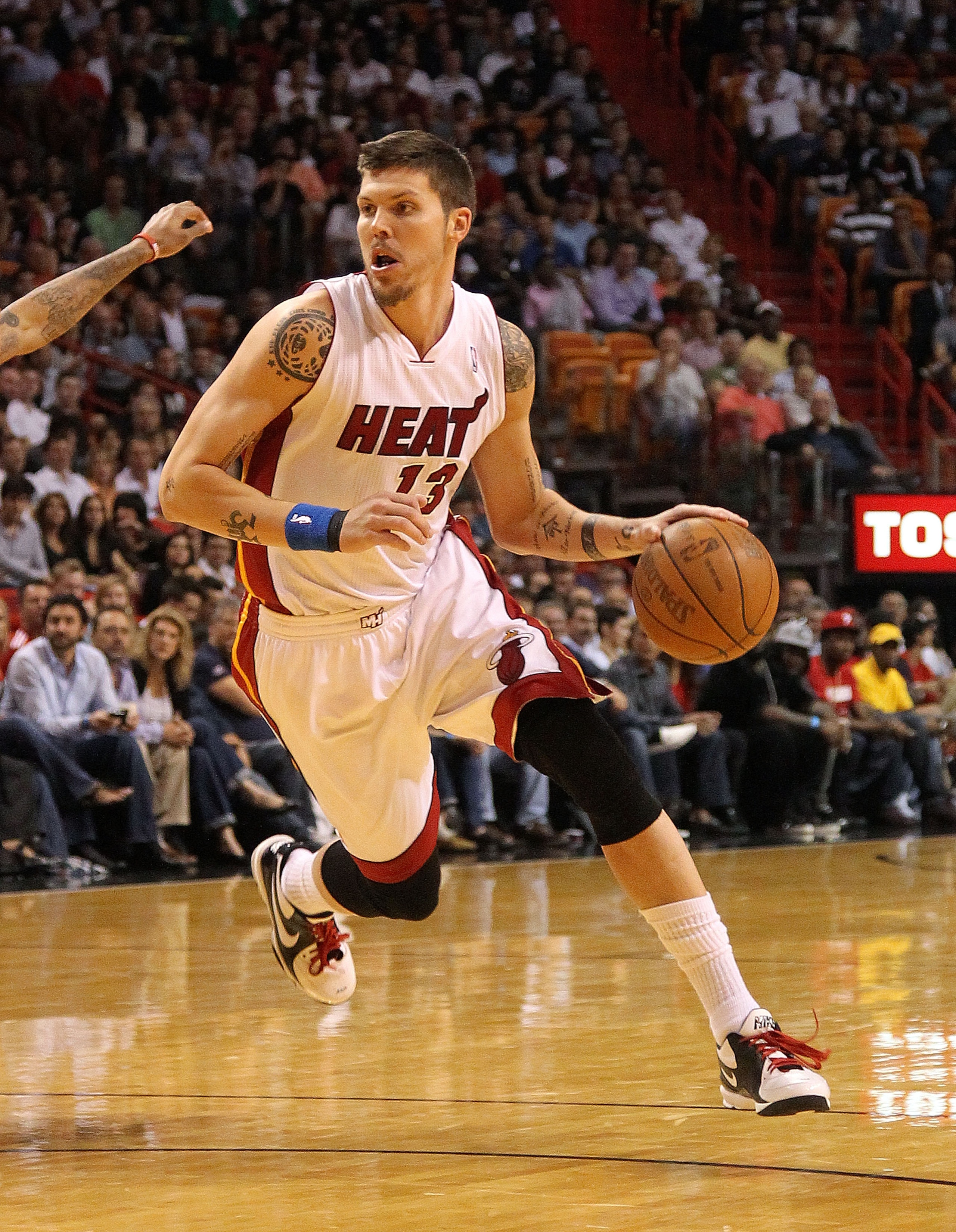 MIAMI, FL - JANUARY 04: Mike Miller #13 of the Miami Heat dribbles during a game against the Milwaukee Bucks at American Airlines Arena on January 4, 2011 in Miami, Florida. NOTE TO USER: User expressly acknowledges and agrees that, by downloading and/or MIAMI, FL - JANUARY 04: Mike Miller #13 of the Miami Heat dribbles during a game against the Milwaukee Bucks at American Airlines Arena on January 4, 2011 in Miami, Florida. NOTE TO USER: User expressly acknowledges and agrees that, by downloading and/or