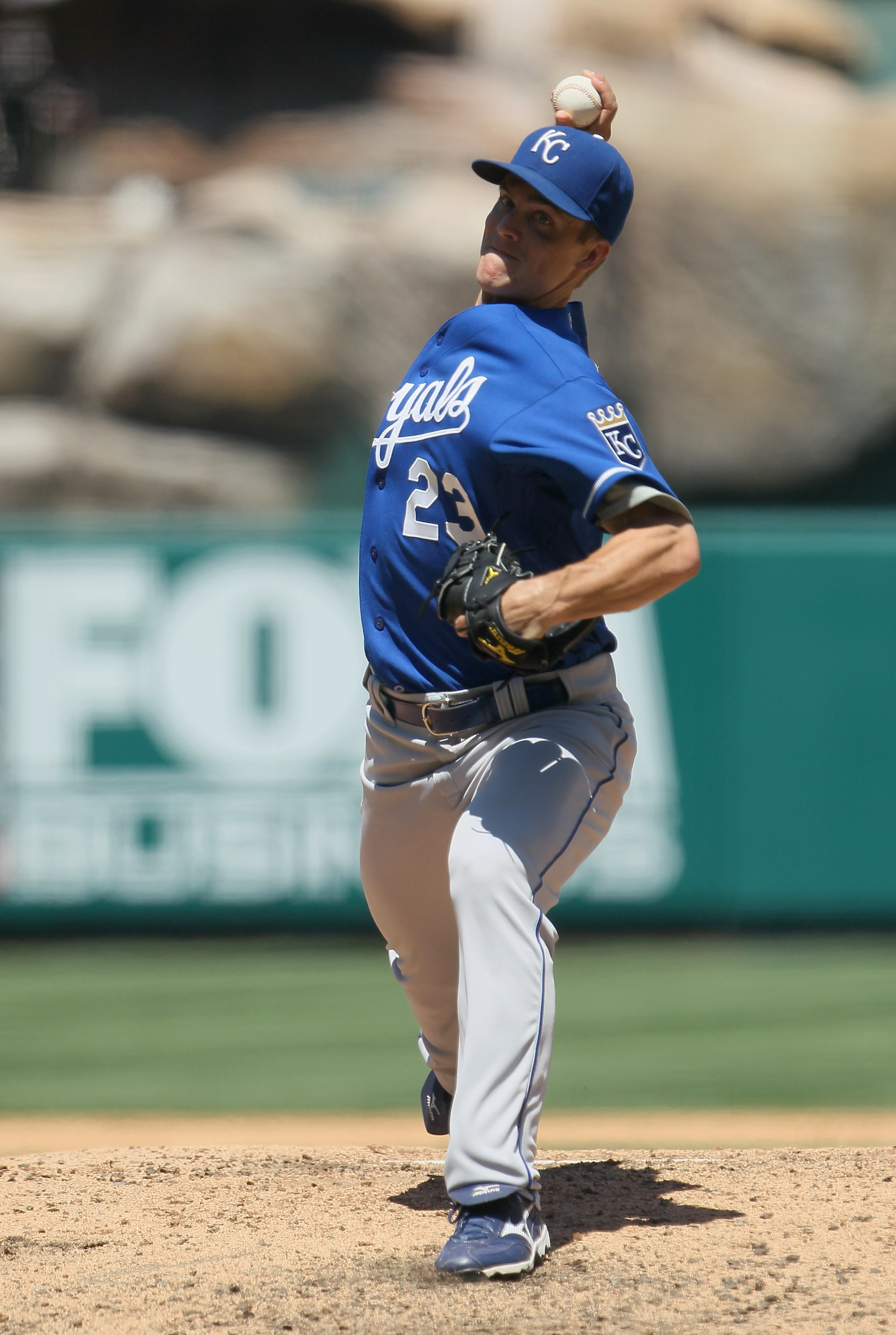 ANAHEIM, CA - AUGUST 11: Zack Greinke #23 of the Kansas City Royals pitches against the Los Angeles Angels of Anaheim at Angel Stadium on August 11, 2010 in Anaheim, California. (Photo by Jeff Gross/Getty Images)