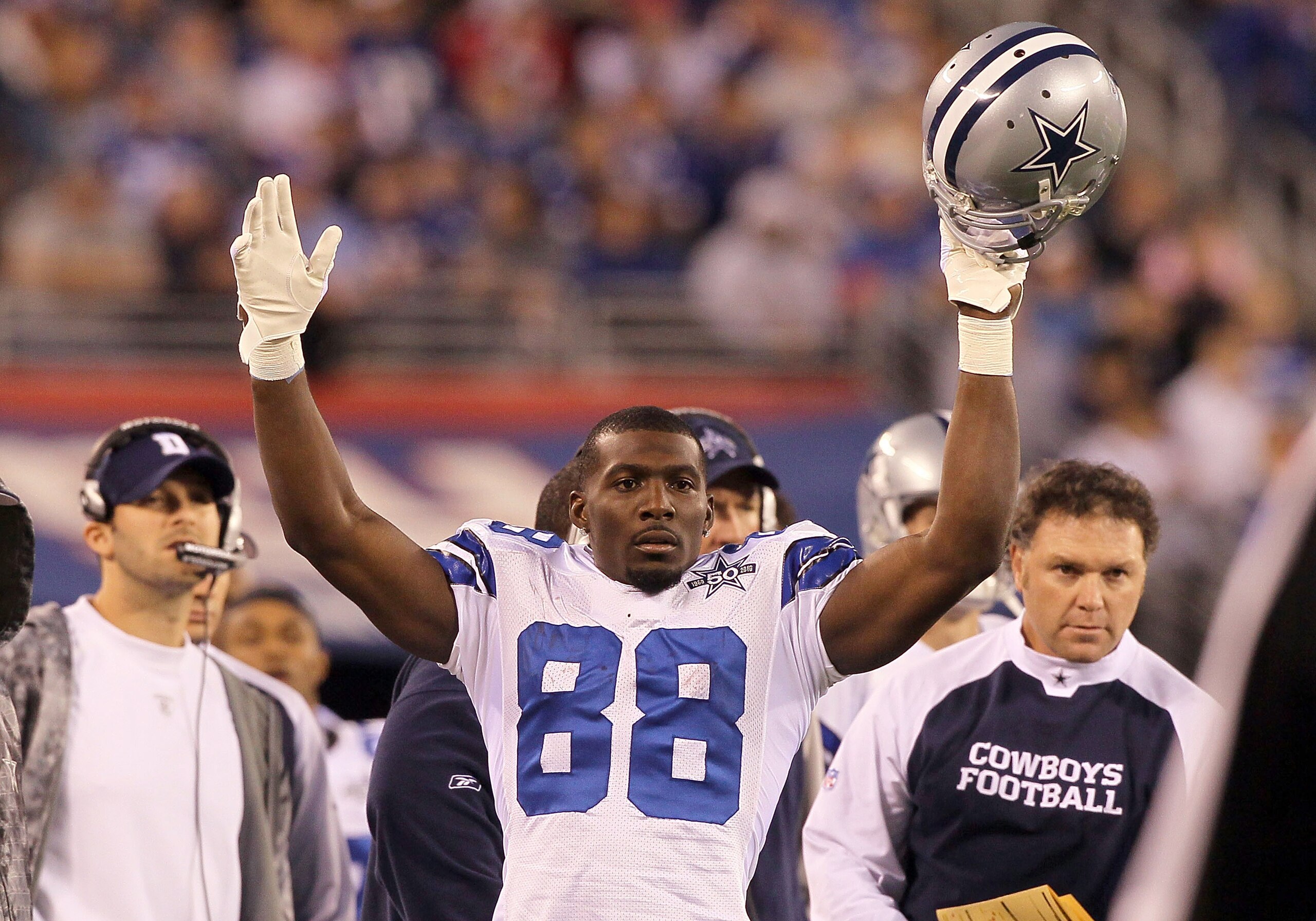 EAST RUTHERFORD, NJ - NOVEMBER 14:  Dez Bryant #88 of the Dallas Cowboys celebrates after his first quarter touchdown reception against the New York Giants was confirmed by video replay on November 14, 2010 at the New Meadowlands Stadium in East Rutherfor
