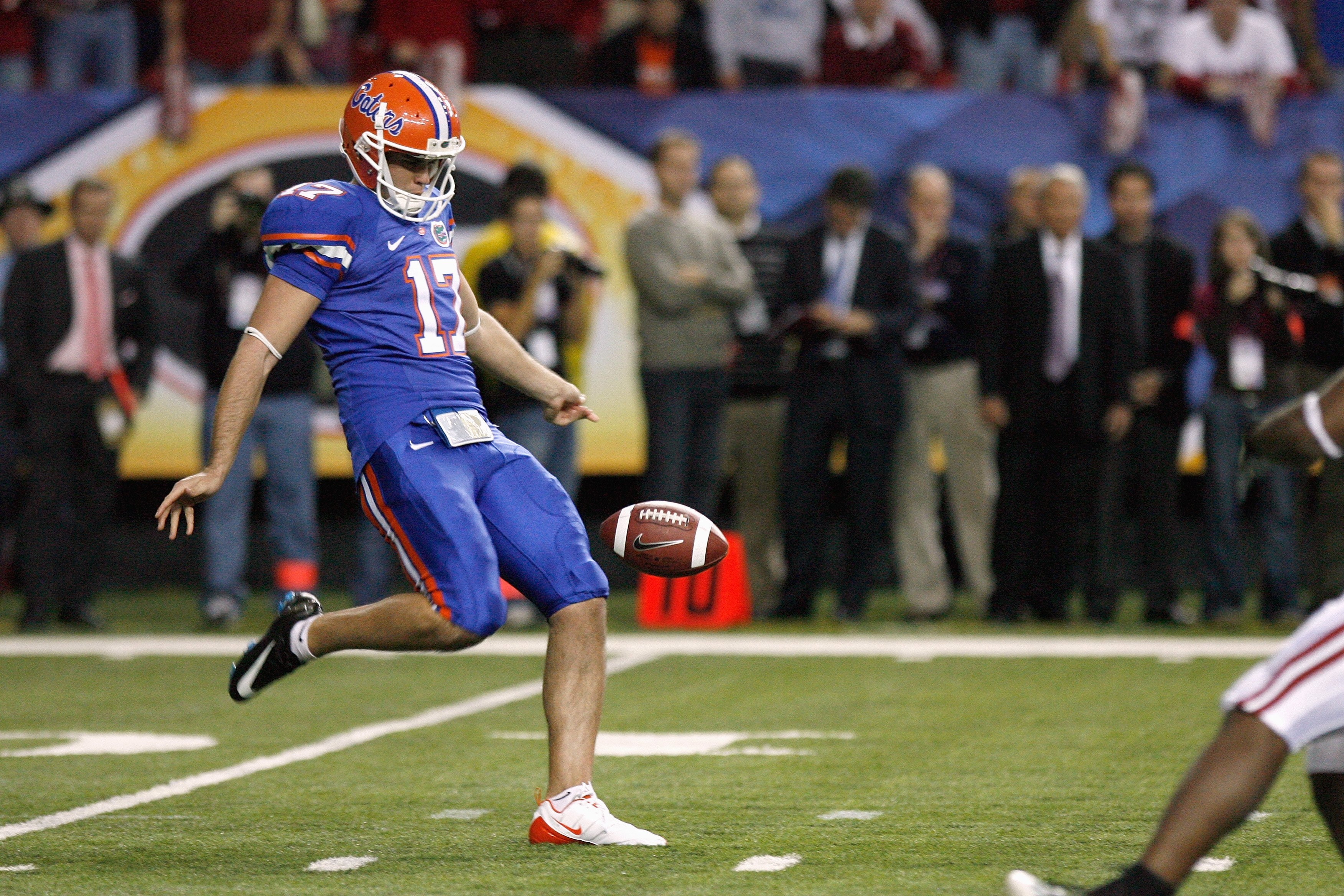 ATLANTA - DECEMBER 06:  Chas Henry #17 of the Florida Gators punts the ball against the Alabama Crimson Tide during the SEC Championship on December 6, 2008 at the Georgia Dome in Atlanta, Georgia.  (Photo by Kevin C. Cox/Getty Images)