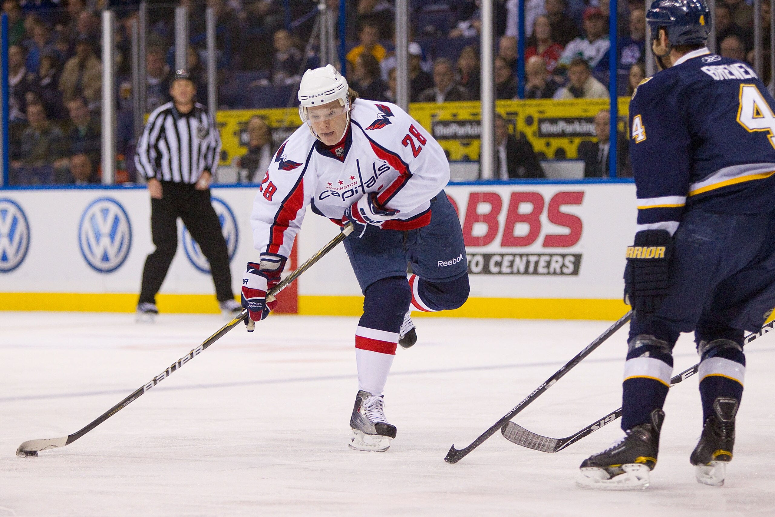 ST. LOUIS, MO - DECEMBER 01: Alexander Semin #28 of the Washington Capitals looks to pass the puck against the St. Louis Blues at the Scottrade Center on December 1, 2010 in St. Louis, Missouri.  (Photo by Dilip Vishwanat/Getty Images)