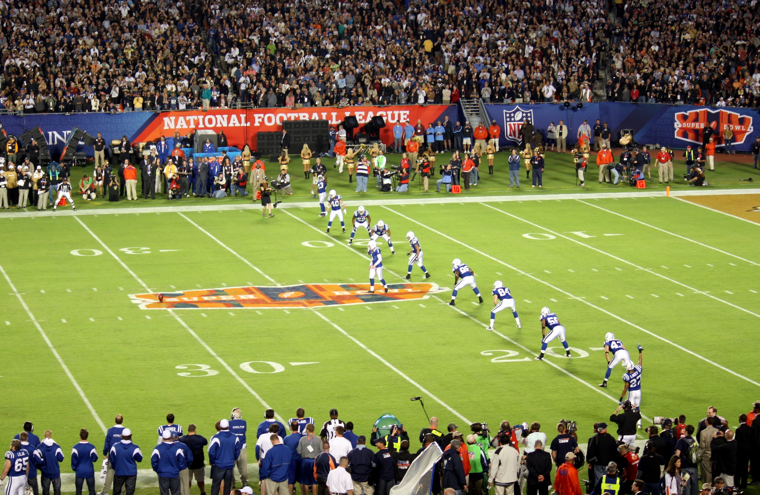 Colts Kick Off to Start the Game