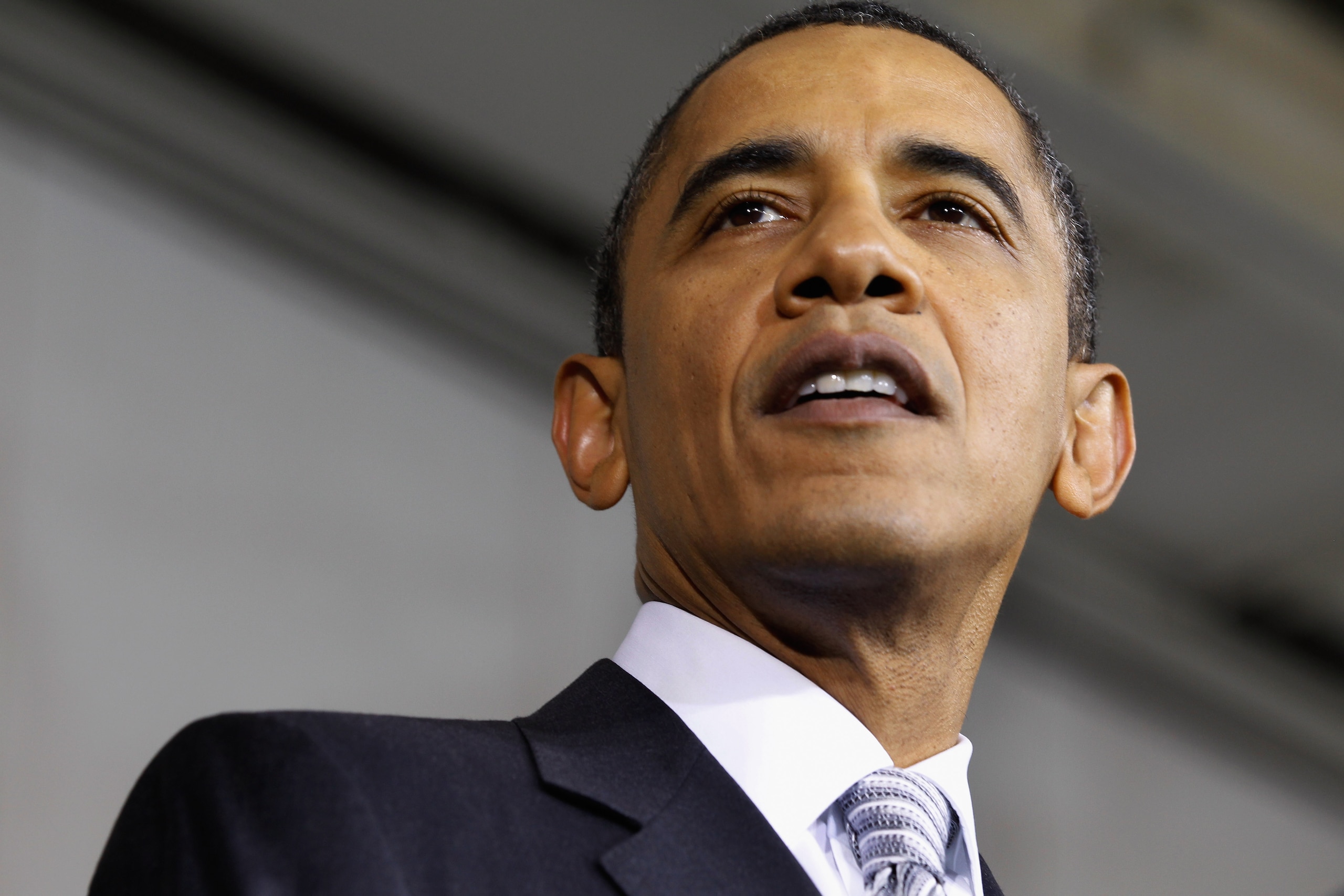 WASHINGTON, DC - DECEMBER 13:  (AFP OUT) U.S. President Barack Obama delivers remarks while honoring the 2010 NBA Champion Los Angeles Lakers at the Boys and Girls Club at THEARC December 13, 2010 in Washington, DC. The Lakers team volunteered on projects