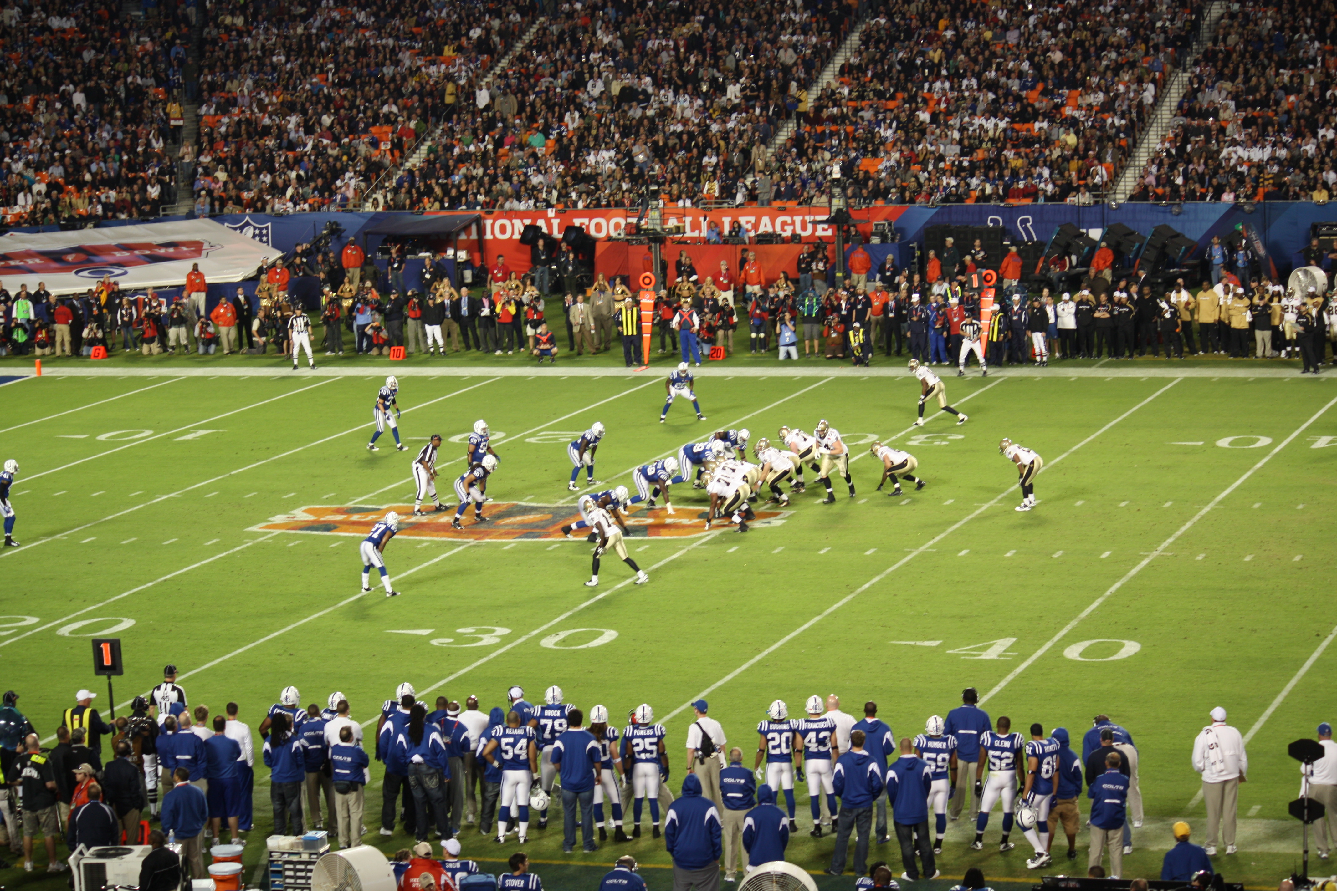 Super Bowl XLIV: Saints storm past Peyton Manning, Colts - Sports  Illustrated Vault