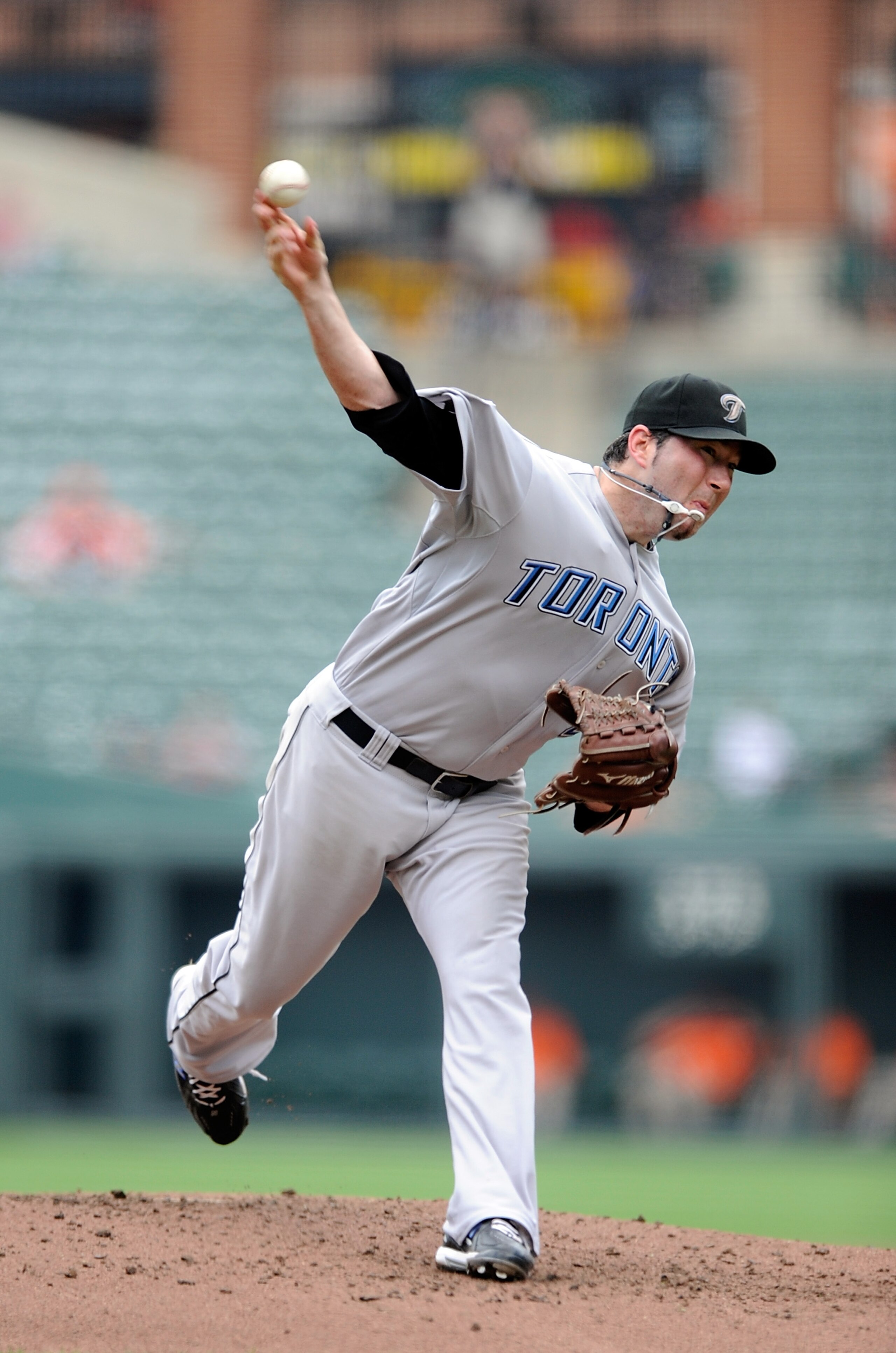 BALTIMORE - JULY 18:  Shaun Marcum #28 of the Toronto Blue Jays pitches against the Baltimore Orioles at Camden Yards on July 18, 2010 in Baltimore, Maryland.  (Photo by Greg Fiume/Getty Images)