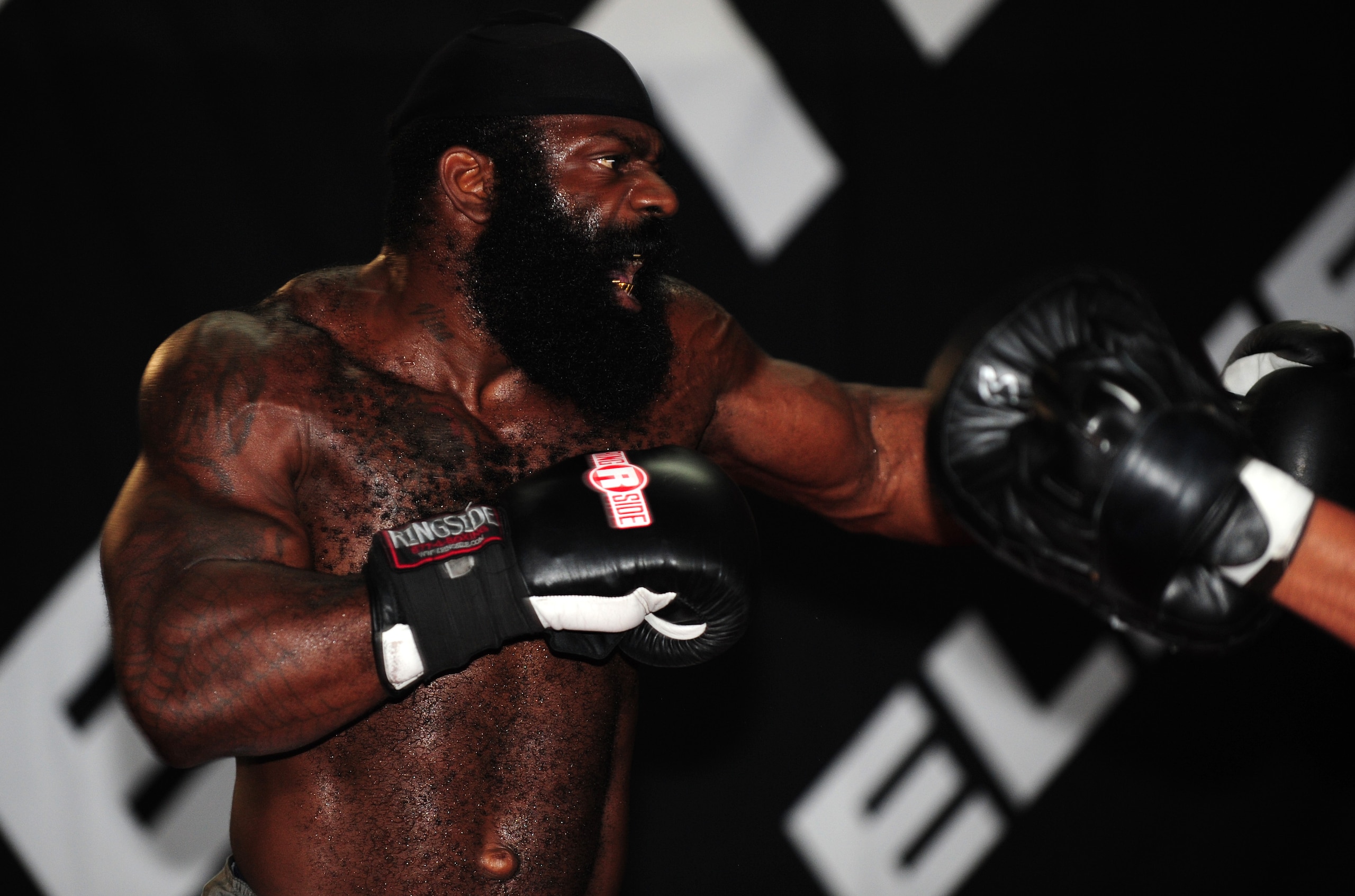 LOS ANGELES, CA - SEPTEMBER 17: MMA Heavyweight Sensation Kimbo Slice is seen during the Workout/Media Day with Kimbo Slice and Gina Carano at the Legends Mixed Martial Arts Training Center on September 17, 2008 in Los Angeles, California. (Photo by Rob LOS ANGELES, CA - SEPTEMBER 17: MMA Heavyweight Sensation Kimbo Slice is seen during the Workout/Media Day with Kimbo Slice and Gina Carano at the Legends Mixed Martial Arts Training Center on September 17, 2008 in Los Angeles, California. (Photo by Rob