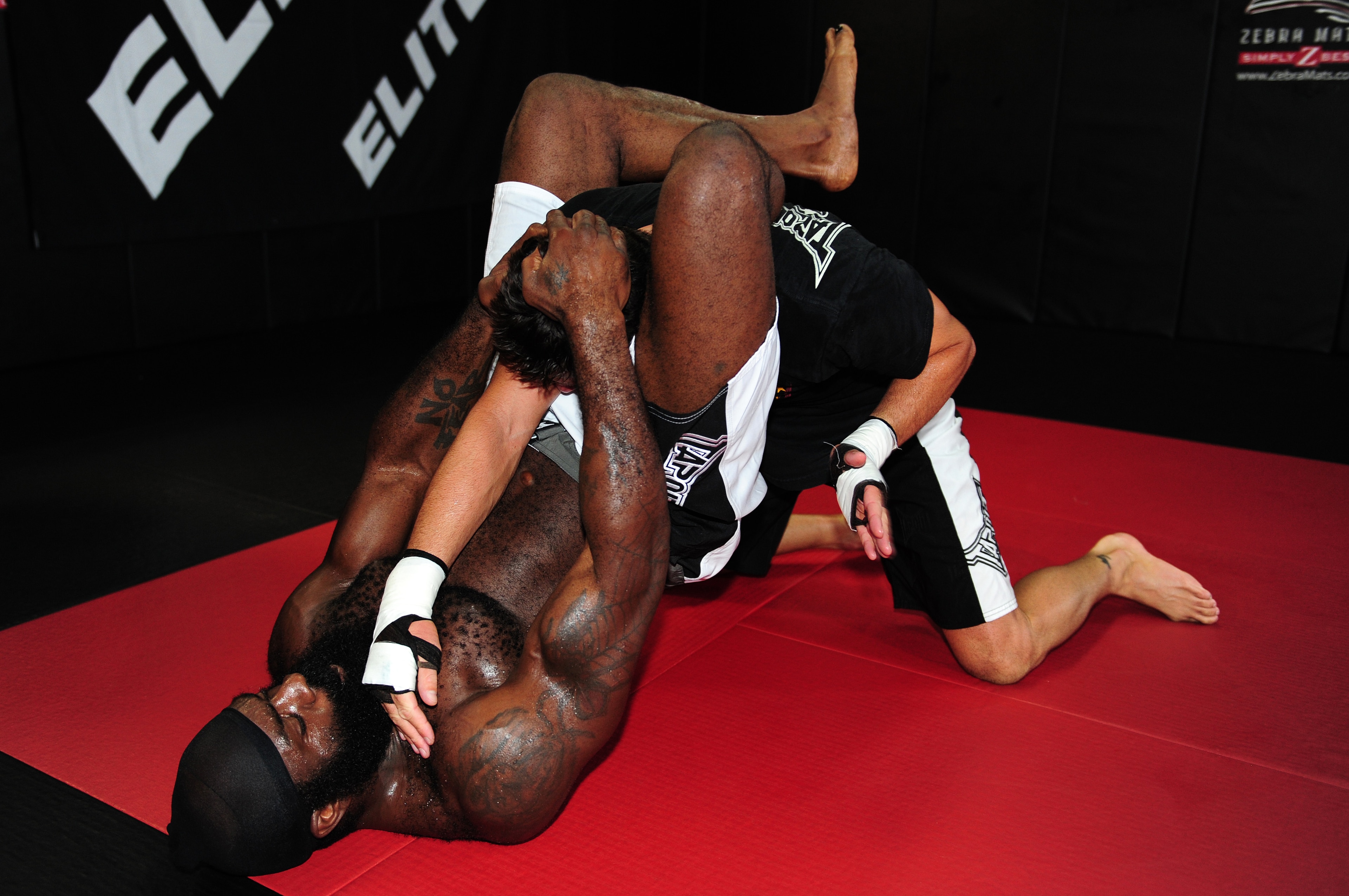 LOS ANGELES, CA - SEPTEMBER 17:  MMA Heavyweight Sensation Kimbo Slice is seen during the Workout/Media Day with Kimbo Slice and Gina Carano at the Legends Mixed Martial Arts Training Center on September 17, 2008 in Los Angeles, California.  (Photo by Rob