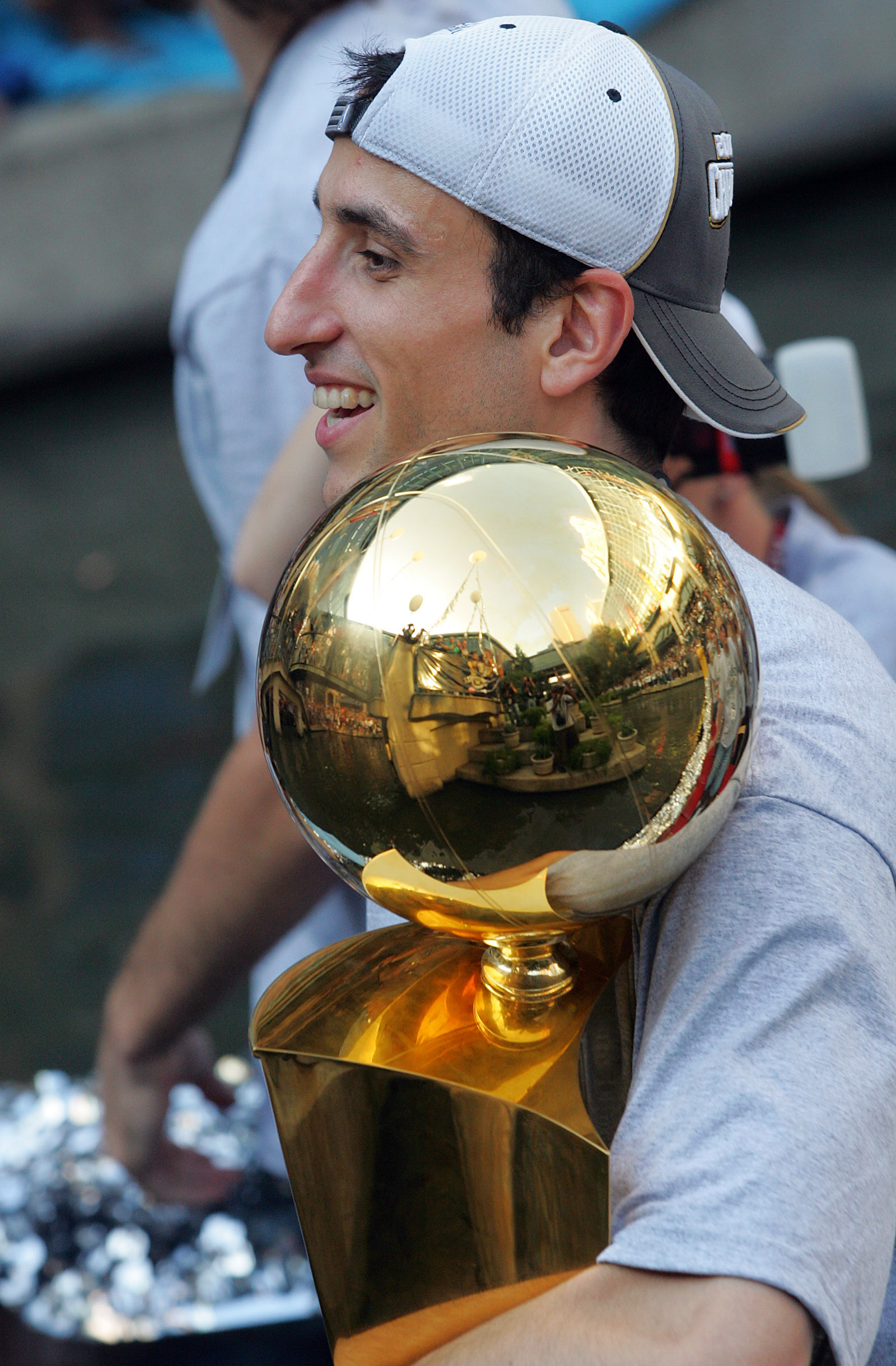 Manu 2024 ginobili hat