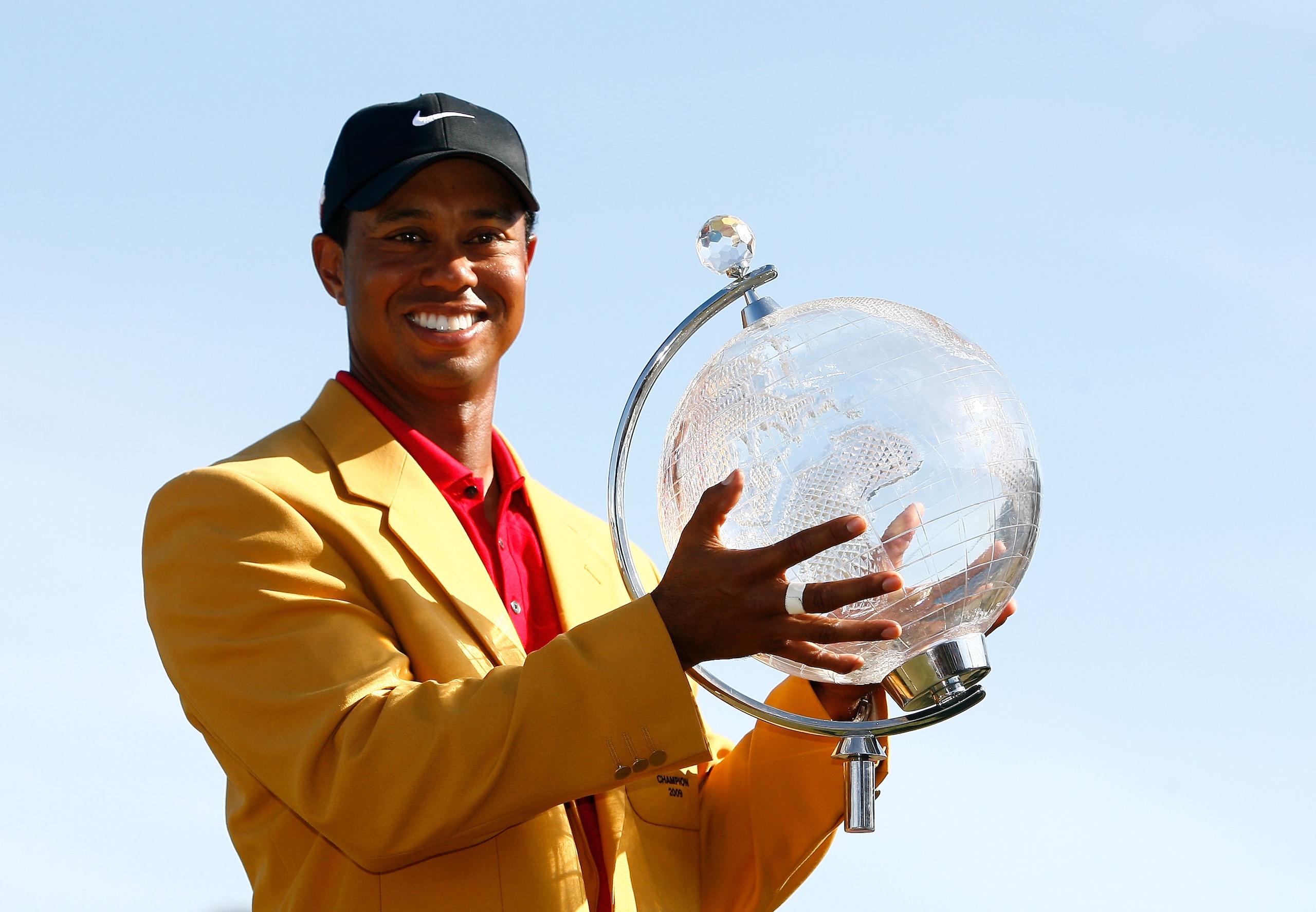 MELBOURNE, AUSTRALIA - NOVEMBER 15: Tiger Woods of the USA poses with the trophy after the final round of the 2009 Australian Masters at Kingston Heath Golf Club on November 15, 2009 in Melbourne, Australia. (Photo by Quinn Rooney/Getty Images) MELBOURNE, AUSTRALIA - NOVEMBER 15: Tiger Woods of the USA poses with the trophy after the final round of the 2009 Australian Masters at Kingston Heath Golf Club on November 15, 2009 in Melbourne, Australia. (Photo by Quinn Rooney/Getty Images)