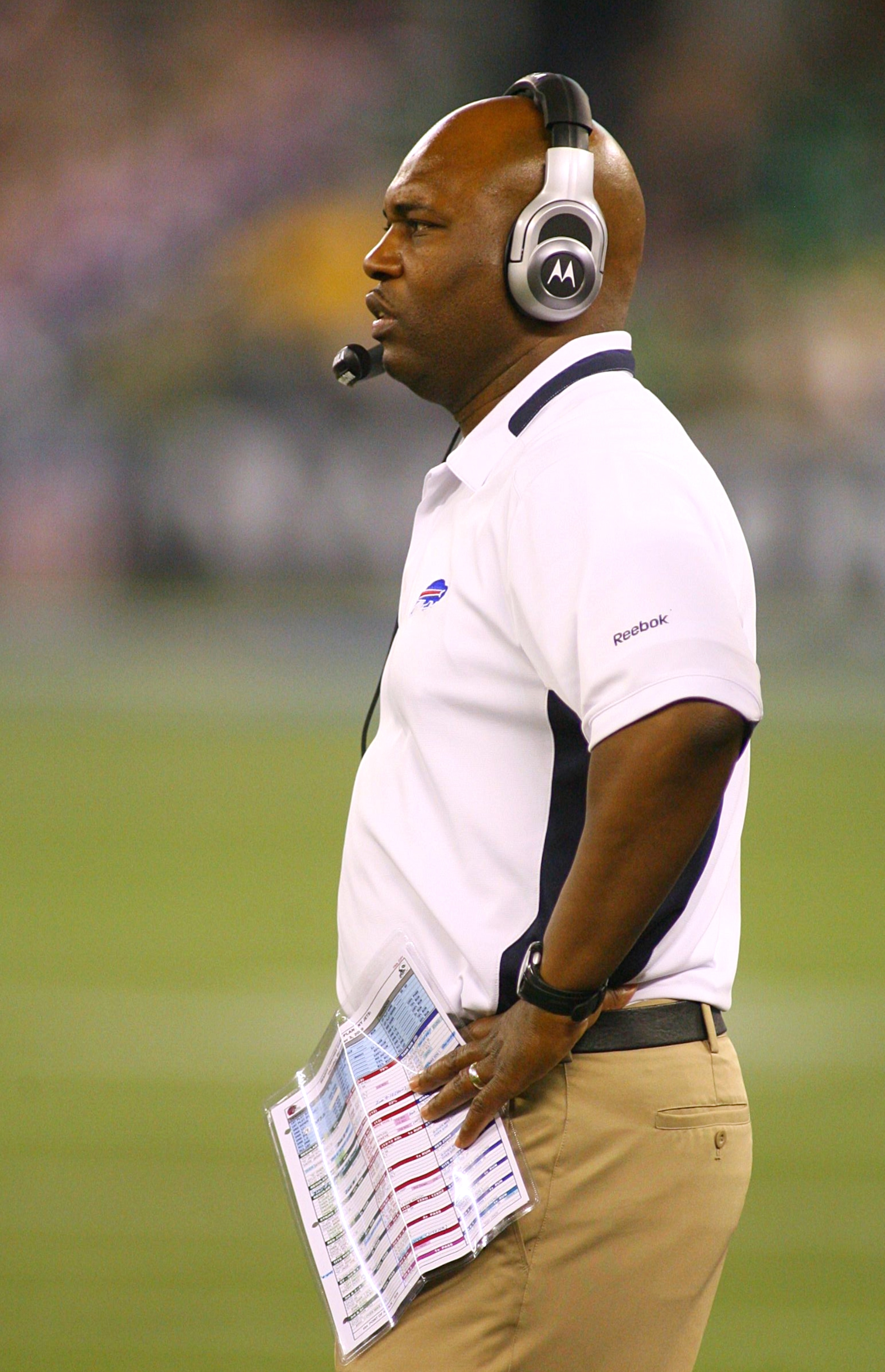 TORONTO - DECEMBER 3: Head coach Perry Fewell of the Buffalo Bills coaches against the New York Jets at Rogers Centre on December 3, 2009 in Toronto, Canada. (Photo by Rick Stewart/Getty Images) TORONTO - DECEMBER 3: Head coach Perry Fewell of the Buffalo Bills coaches against the New York Jets at Rogers Centre on December 3, 2009 in Toronto, Canada. (Photo by Rick Stewart/Getty Images)