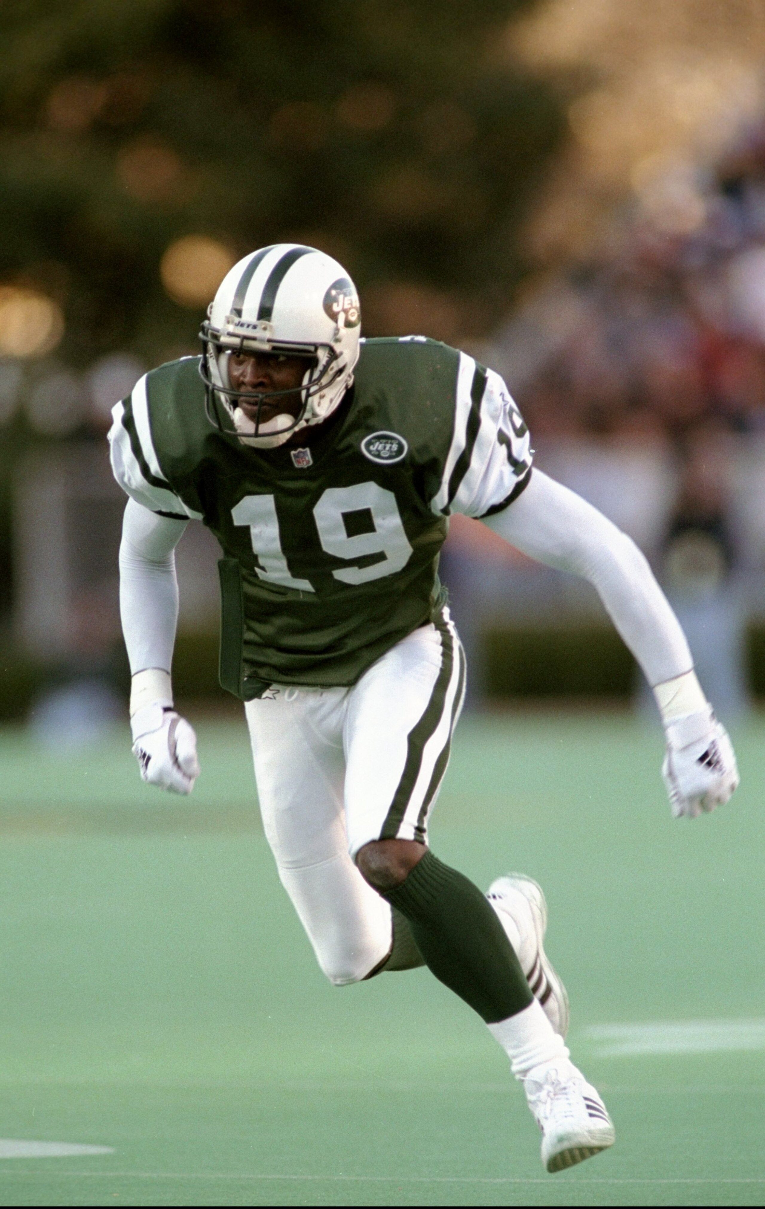 22 Nov 1998:  Wide receiver Keyshawn Johnson #19 of the New York Jets in action during the game against the Tennessee Oilers at the Vanderbilt Stadium in Nashville, Tennessee. The Jets defeated the Oilers 24-3. Mandatory Credit: Scott Halleran  /Allsport