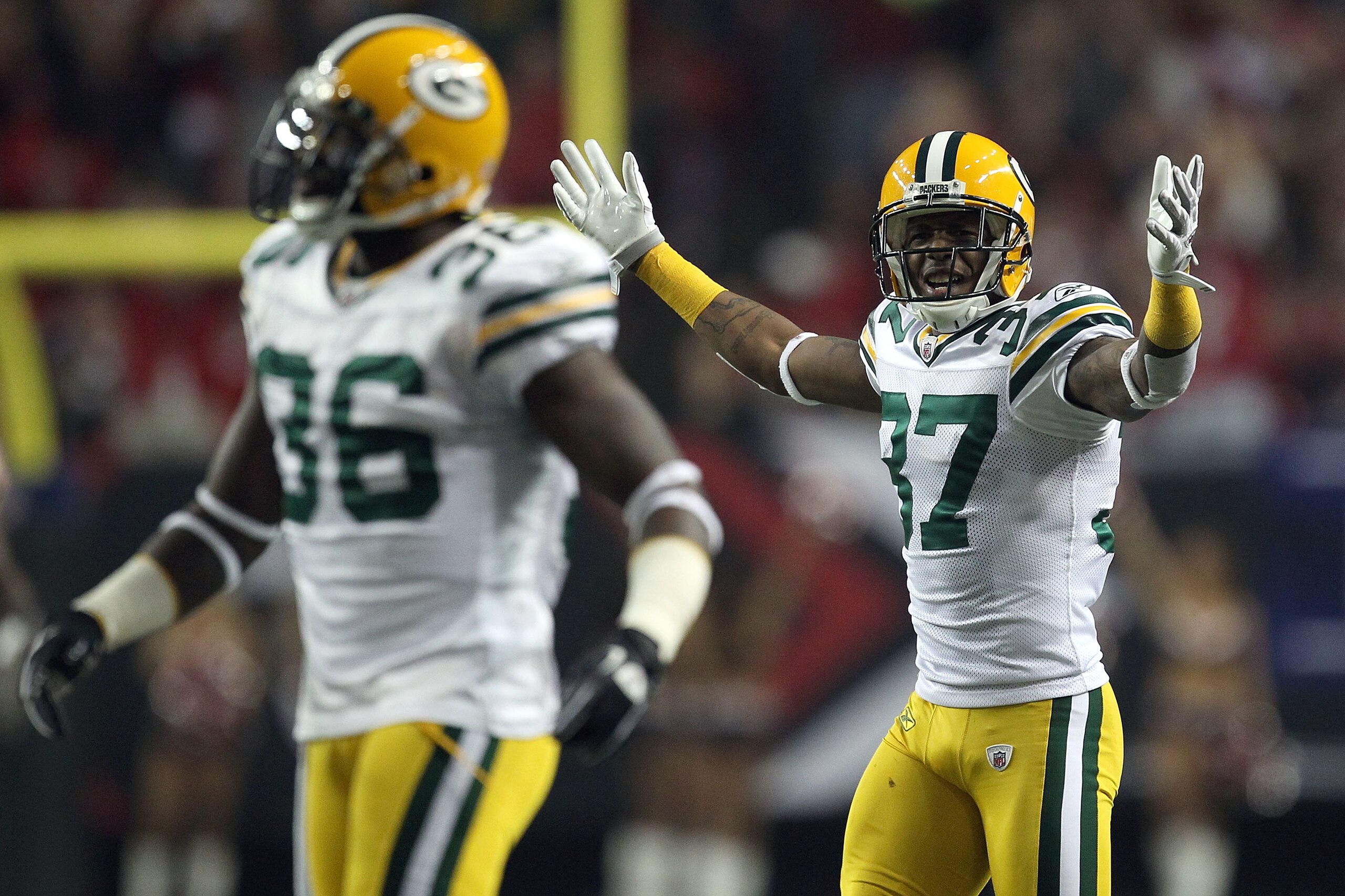 ATLANTA, GA - JANUARY 15: Sam Shields #37 (R) of the Green Bay Packers reacts against the Atlanta Falcons during their 2011 NFC divisional playoff game at Georgia Dome on January 15, 2011 in Atlanta, Georgia. (Photo by Streeter Lecka/Getty Images) ATLANTA, GA - JANUARY 15: Sam Shields #37 (R) of the Green Bay Packers reacts against the Atlanta Falcons during their 2011 NFC divisional playoff game at Georgia Dome on January 15, 2011 in Atlanta, Georgia. (Photo by Streeter Lecka/Getty Images)