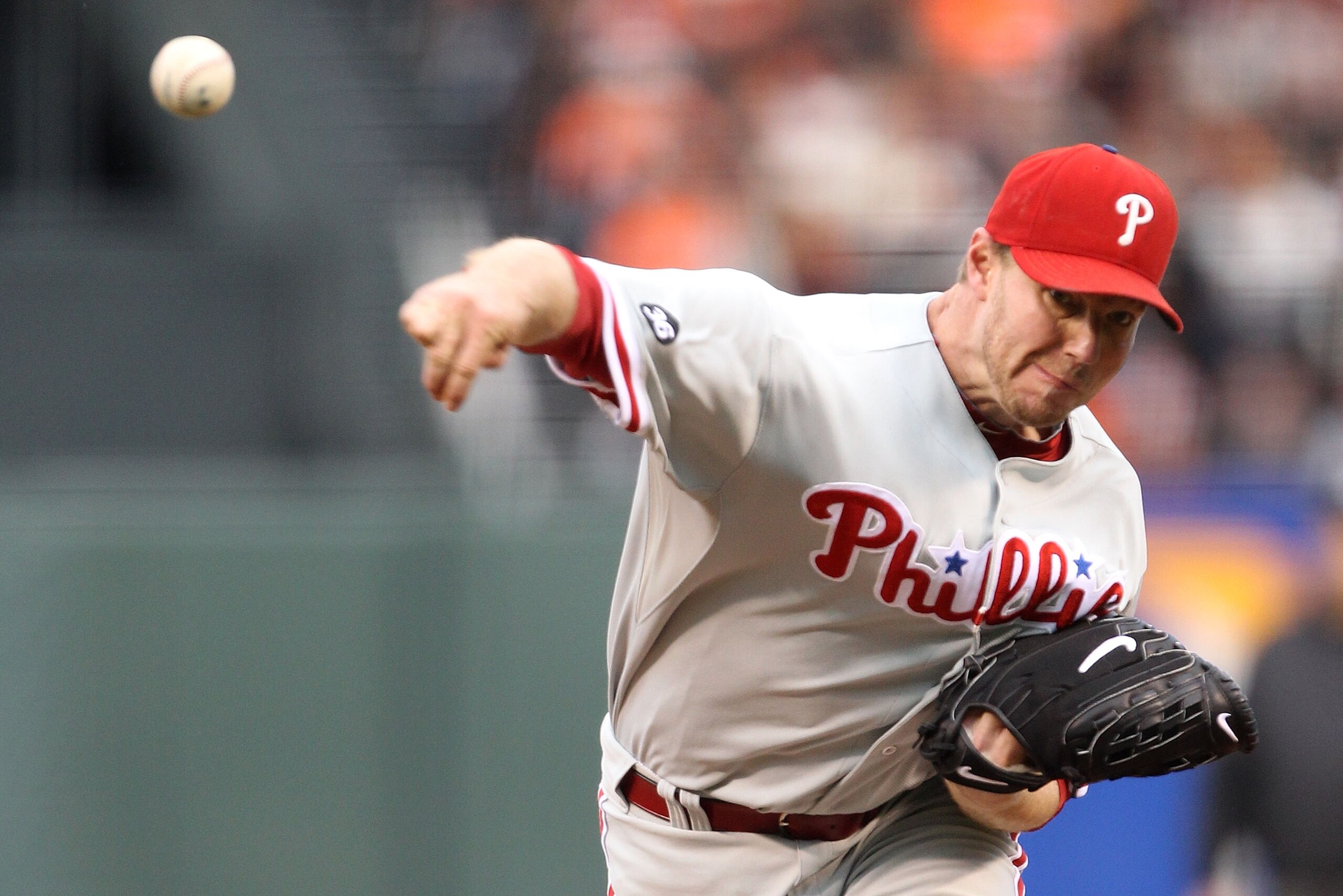 SAN FRANCISCO - OCTOBER 21:  Roy Halladay #34 of the Philadelphia Phillies pitches in the first inning against the San Francisco Giants in Game Five of the NLCS during the 2010 MLB Playoffs at AT&T Park on October 21, 2010 in San Francisco, California.  (