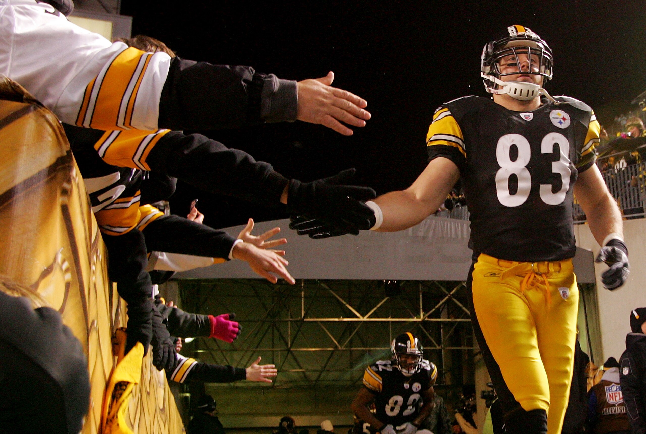 PITTSBURGH - DECEMBER 23:  Heath Miller #83 of the Pittsburgh Steelers greets fans during the start of the game  against the Carolina Panthers on December 23, 2010 at Heinz Field in Pittsburgh, Pennsylvania.  (Photo by Jared Wickerham/Getty Images)