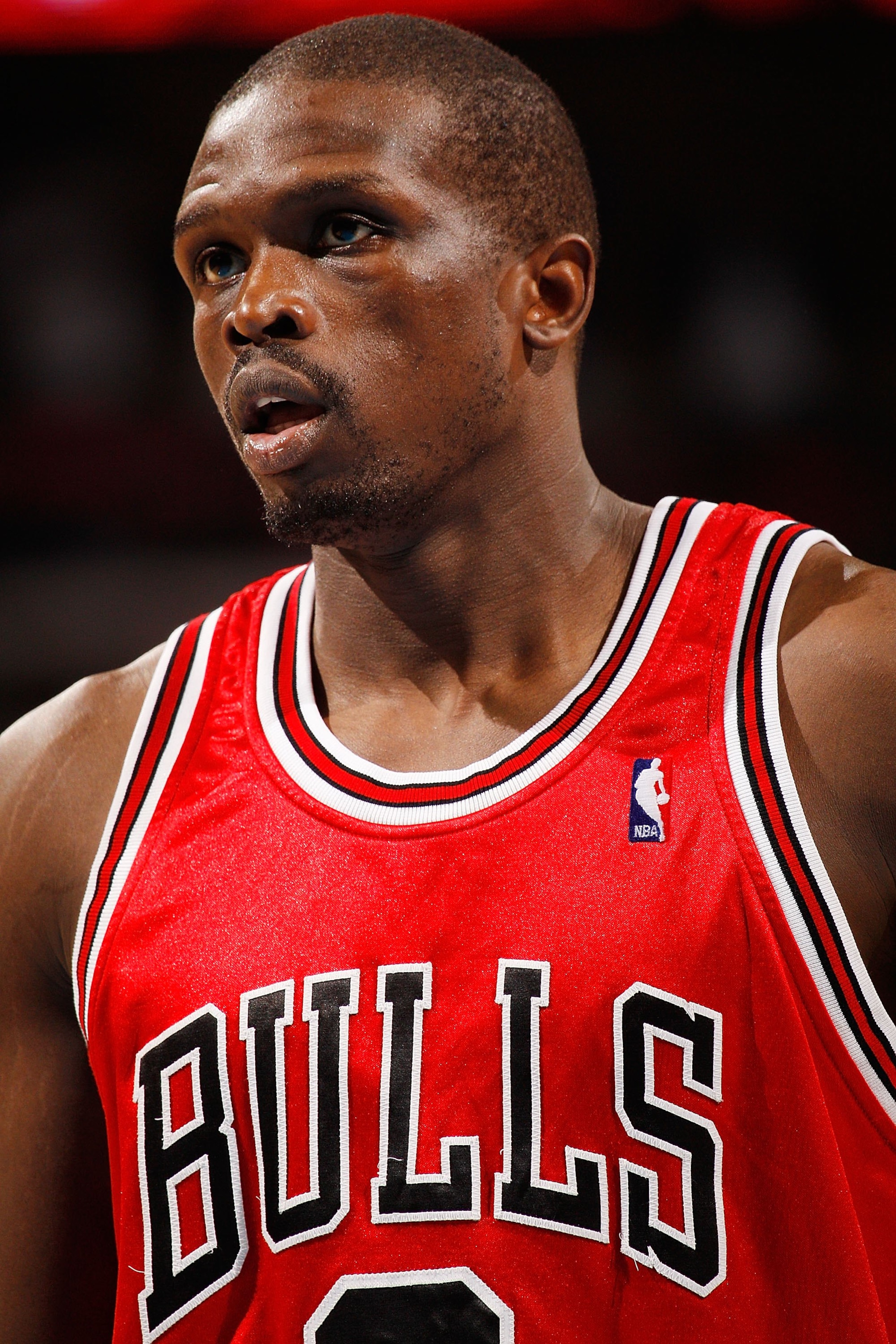 NEW ORLEANS - JANUARY 29:  Luol Deng #9 of the Chicago Bulls during the game against the New Orleans Hornets at the New Orleans Arena on January 29, 2010 in New Orleans, Louisiana.   NOTE TO USER: User expressly acknowledges and agrees that, by downloadin