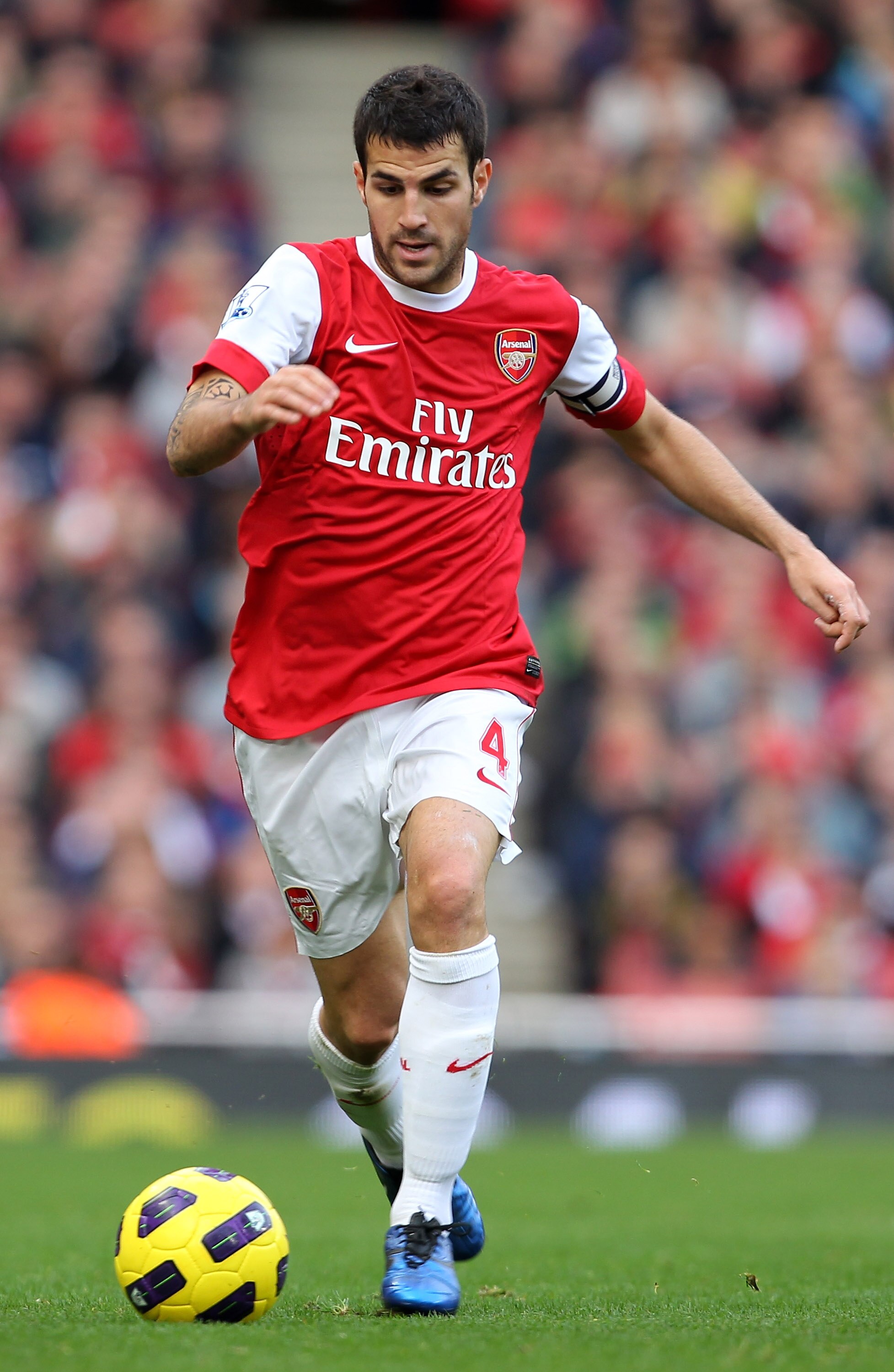 LONDON, ENGLAND - OCTOBER 30:  Cesc Fabregas of Arsenal in action during the Barclays Premier League match between Arsenal and West Ham United at Emirates Stadium on October 30, 2010 in London, England.  (Photo by Clive Rose/Getty Images)
