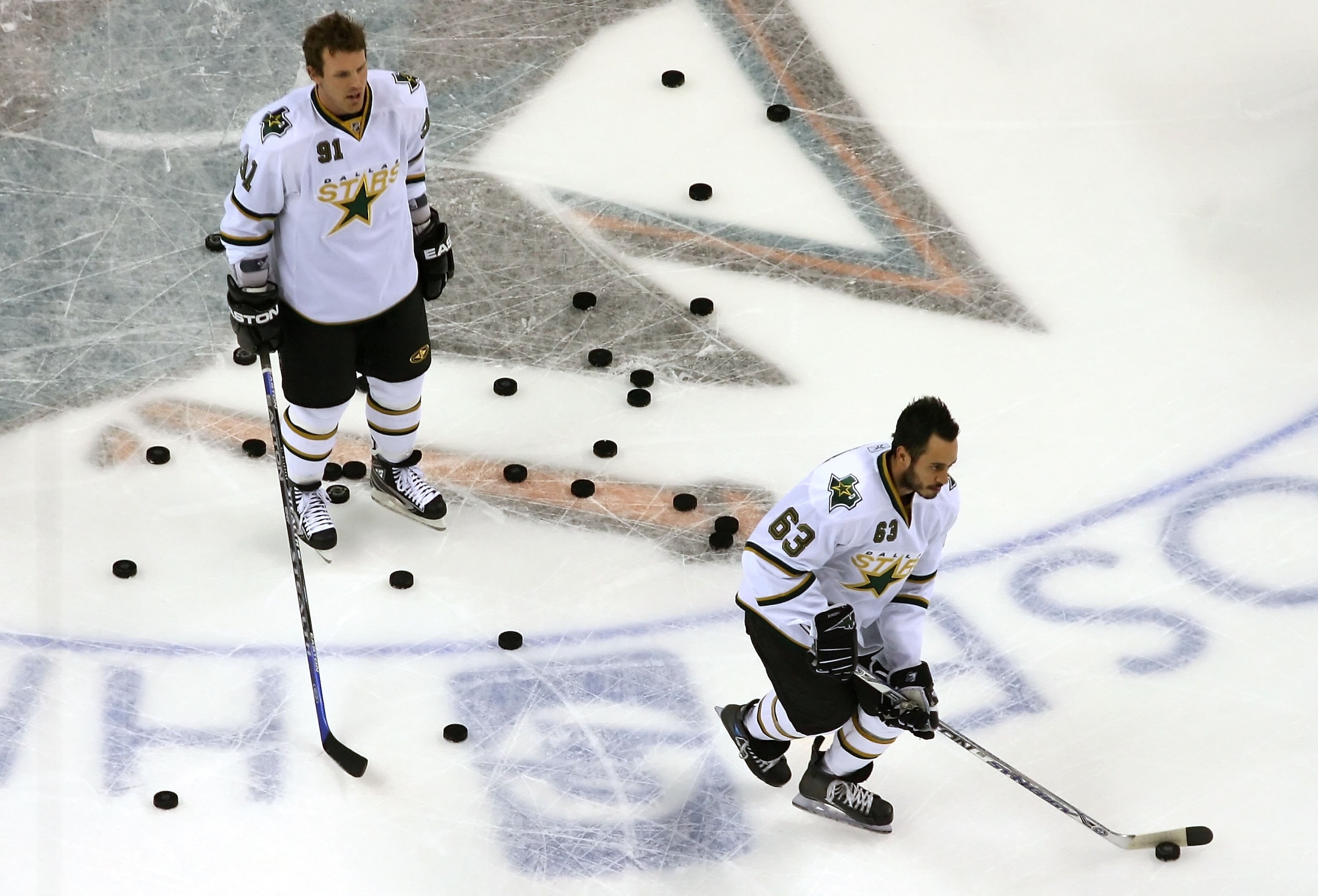 SAN JOSE, CA - APRIL 27:  Brad Richards #91 and Mike Ribeiro #63 of the Dallas Stars warm up before game two of the Western Conference Semifinals of the 2008 NHL Stanley Cup Playoffs against the San Jose Sharks at HP Pavilion on April 27, 2008 in San Jose