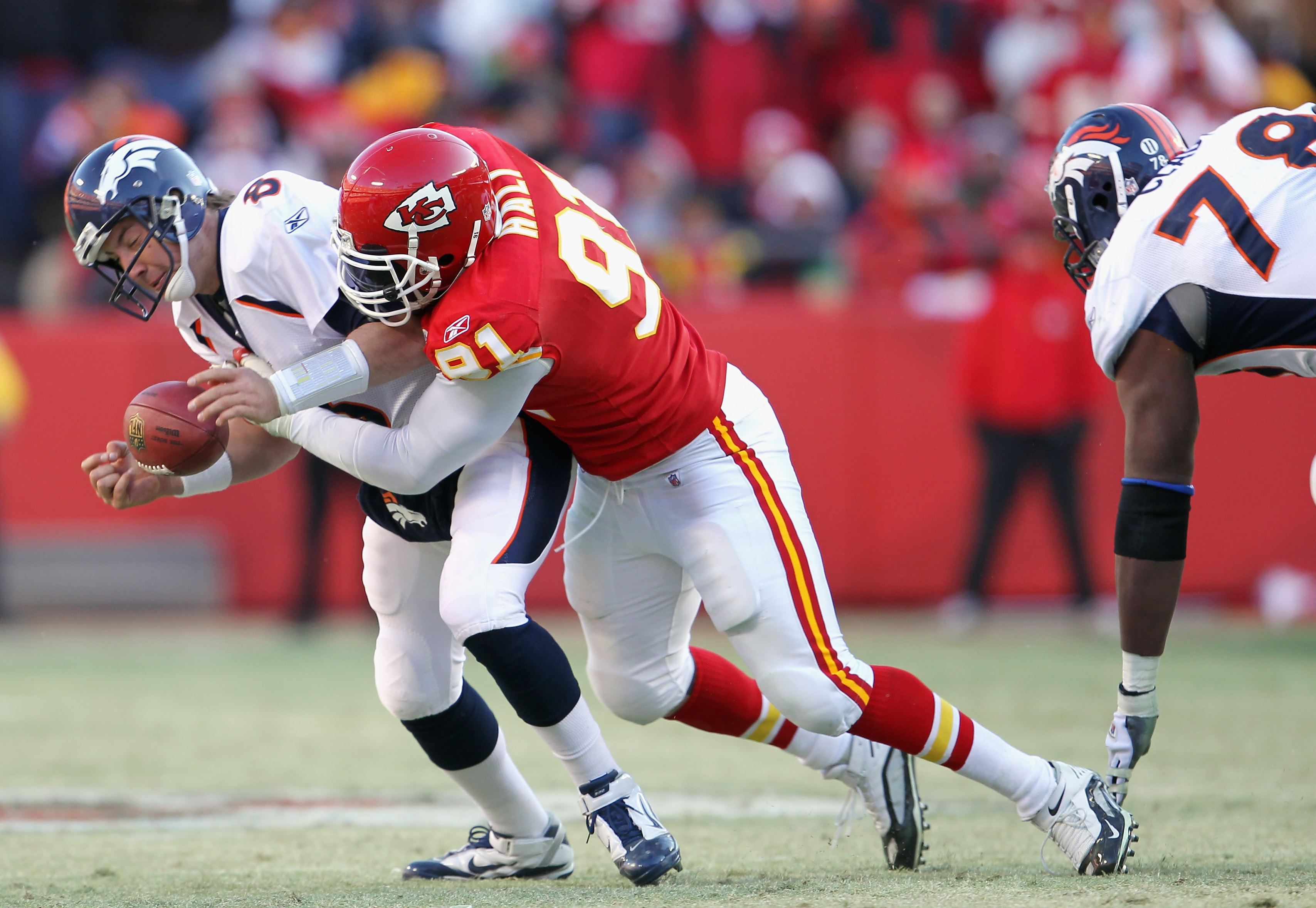 Should the Colts pursue Chiefs linebacker Tamba Hali in free