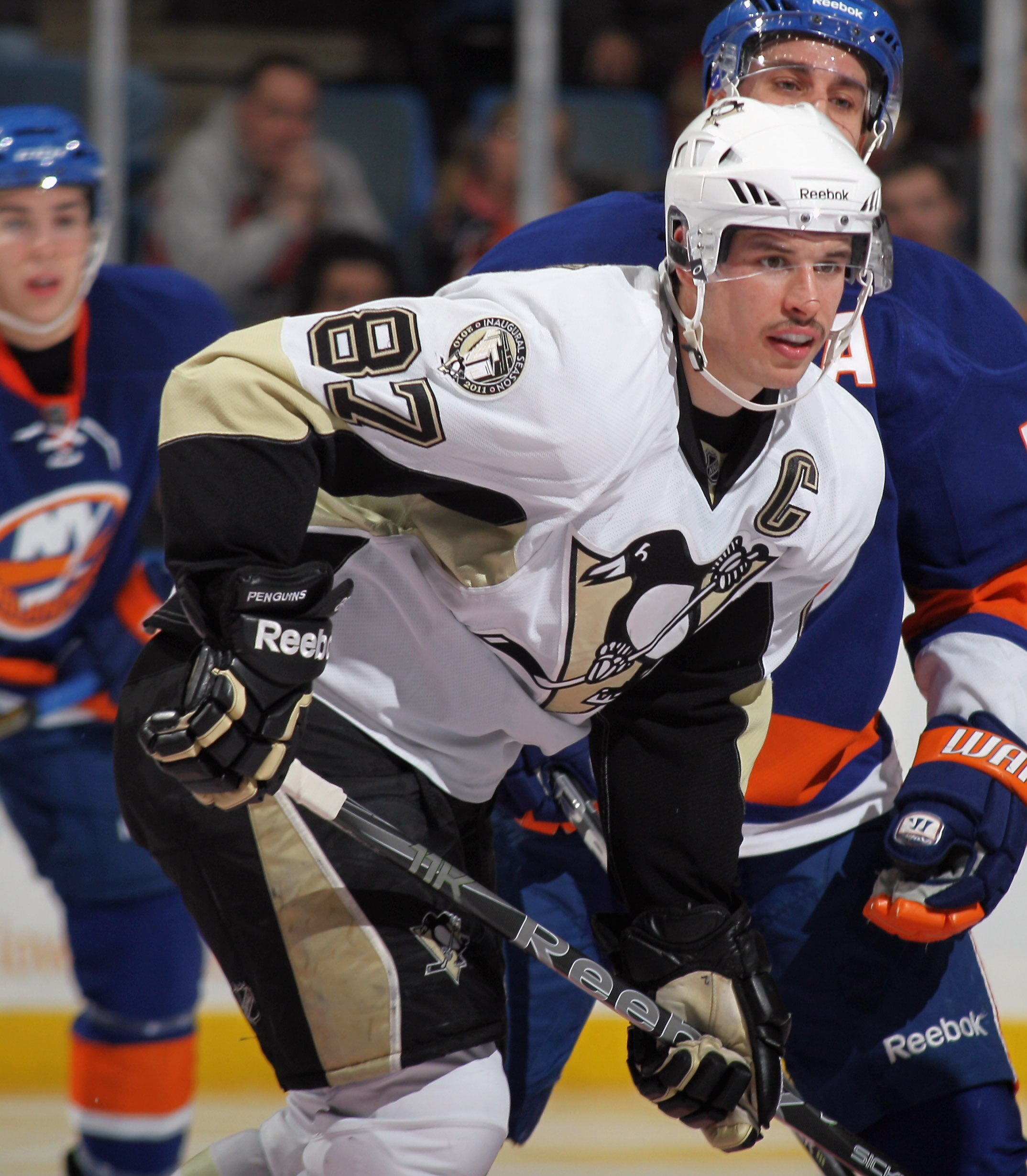 UNIONDALE, NY - DECEMBER 29: Sidney Crosby #87 of the Pittsburgh Penguins skates against the New York Islanders at the Nassau Coliseum on December 29, 2010 in Uniondale, New York. The Islanders defeated the Penguins 2-1 in the shootout.  (Photo by Bruce B