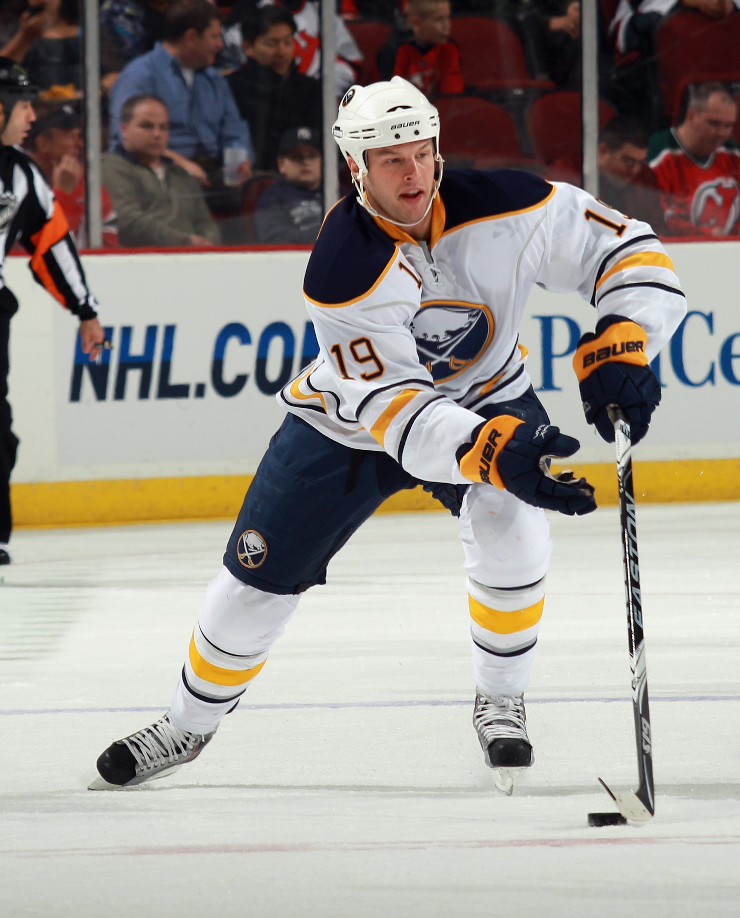 NEWARK, NJ - NOVEMBER 10:  Tim Connolly #19 of the Buffalo Sabres skates against the New Jersey Devils at the Prudential Center on November 10, 2010 in Newark, New Jersey. The Sabres defeated the DSevils 5-4 in the shootout.  (Photo by Bruce Bennett/Getty