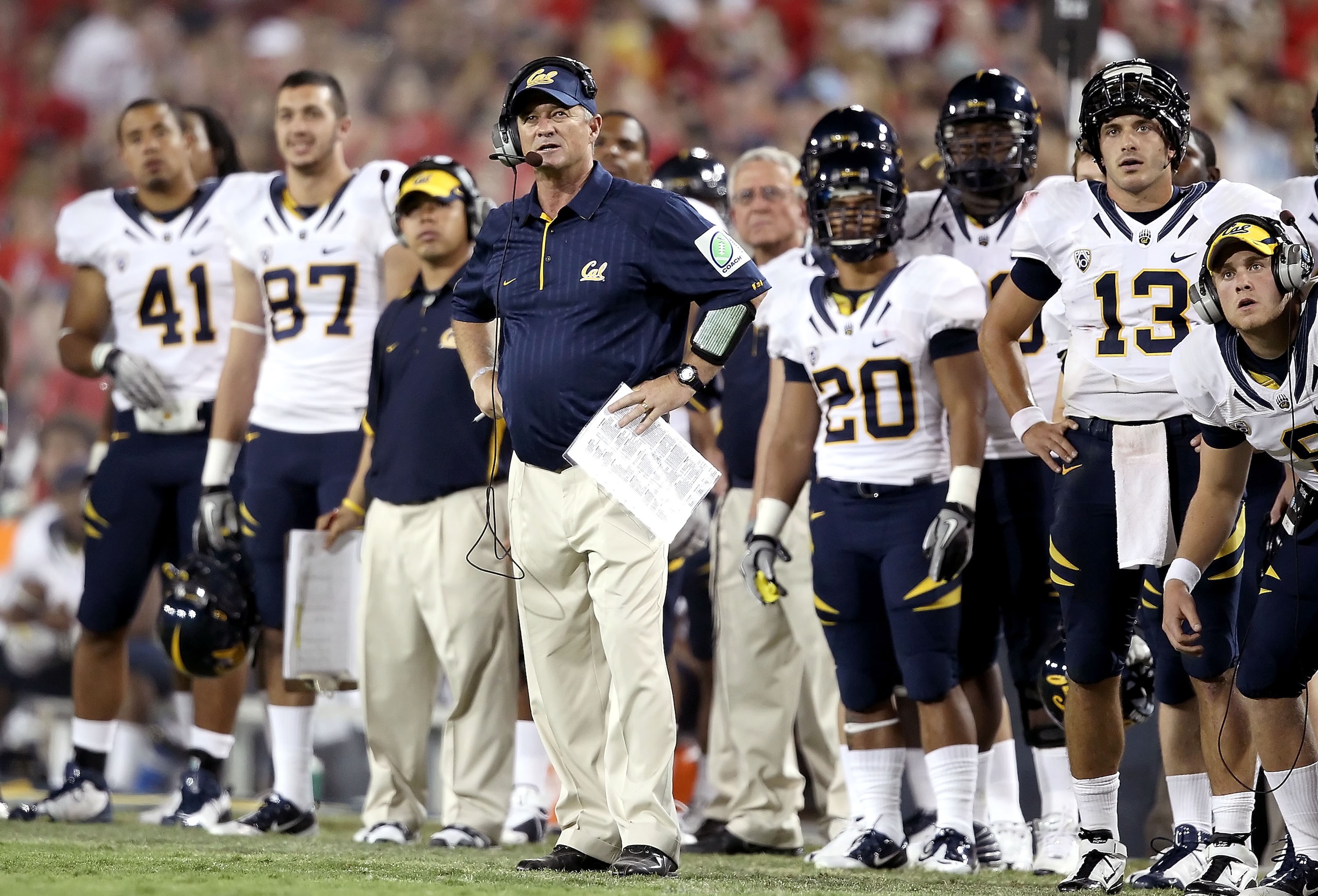 TUCSON, AZ - SEPTEMBER 25: Head coach Jeff Tedford of the California Golden Bears watches as his team misses a 33 yard field goal during the third quarter of the college football game against the Arizona Wildcats at Arizona Stadium on September 25, 2010 TUCSON, AZ - SEPTEMBER 25: Head coach Jeff Tedford of the California Golden Bears watches as his team misses a 33 yard field goal during the third quarter of the college football game against the Arizona Wildcats at Arizona Stadium on September 25, 2010
