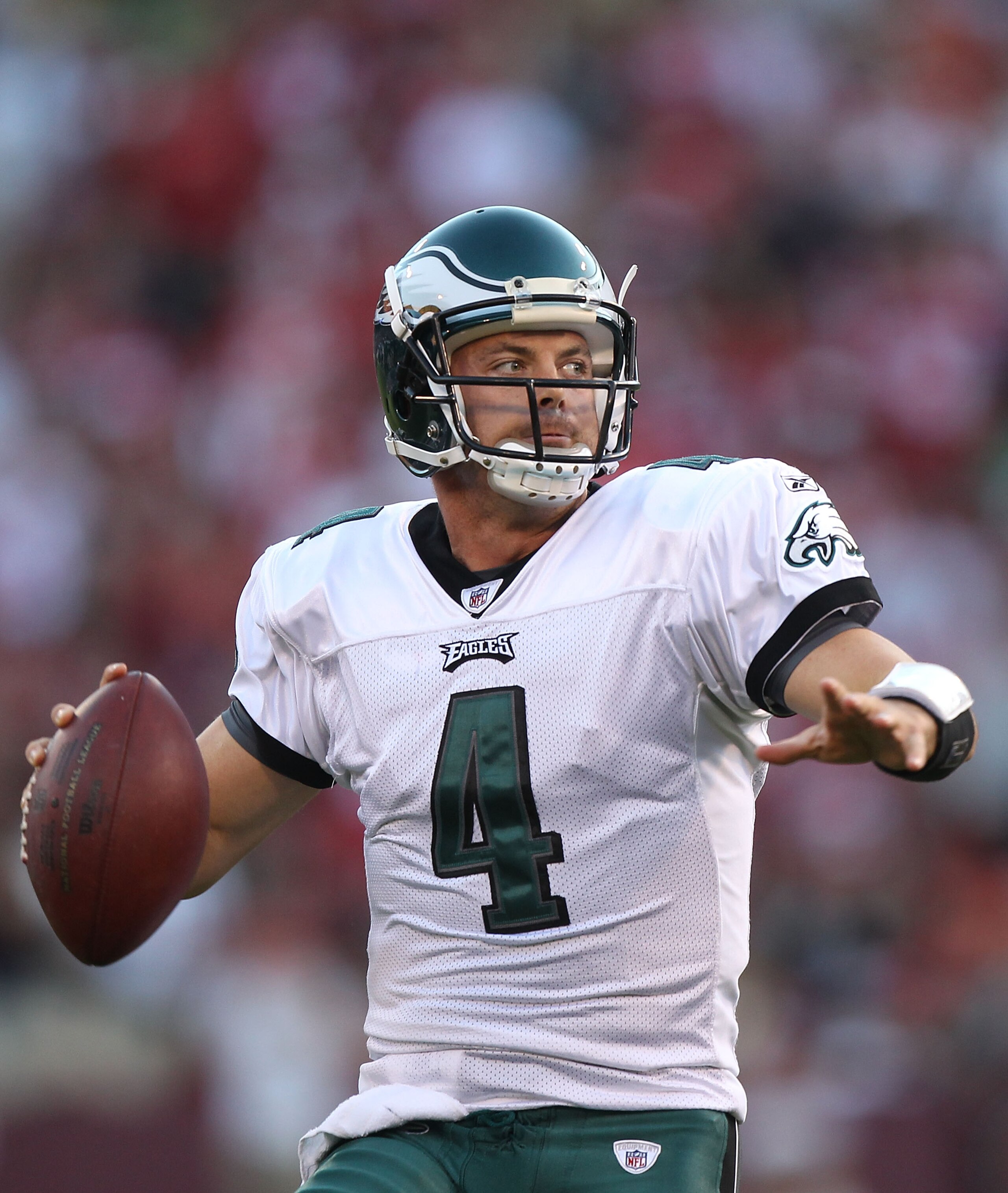 SAN FRANCISCO - OCTOBER 10:  Kevin Kolb #4 of the Philadelphia Eagles passes against the San Francisco 49ers during an NFL game at Candlestick Park on October 10, 2010 in San Francisco, California.  (Photo by Jed Jacobsohn/Getty Images)