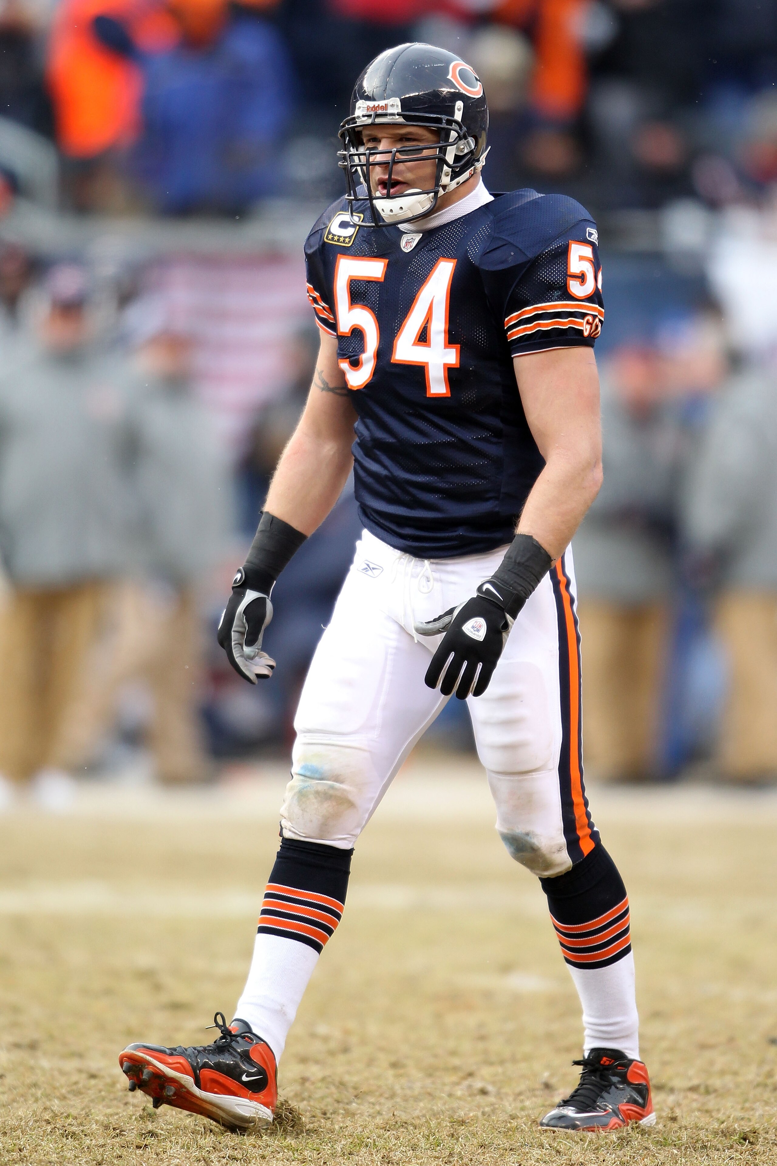 CHICAGO, IL - JANUARY 16:  Linebacker Brian Urlacher #54 of the Chicago Bears looks on against the Seattle Seahawks in the 2011 NFC divisional playoff game at Soldier Field on January 16, 2011 in Chicago, Illinois.  (Photo by Andy Lyons/Getty Images)