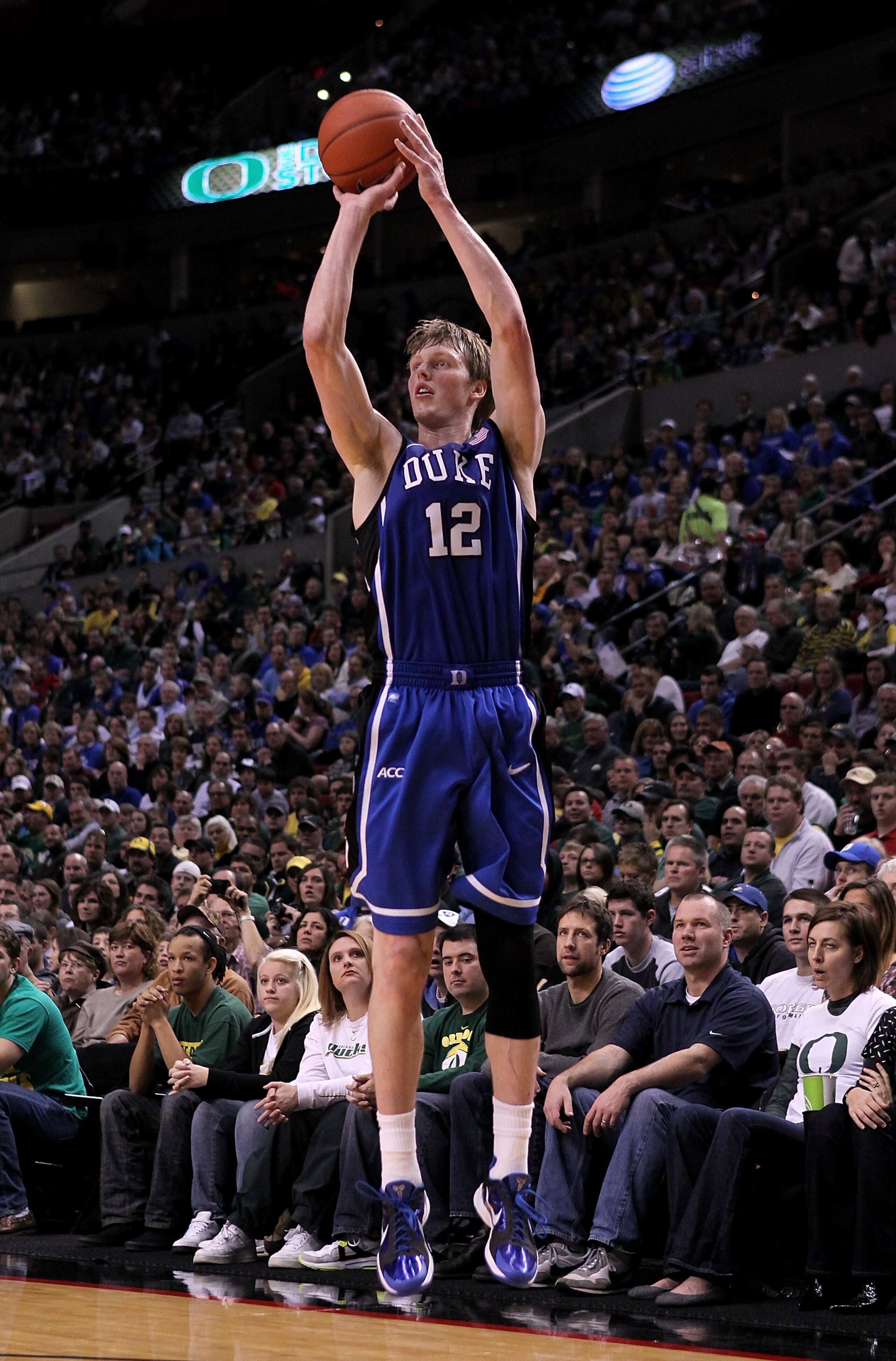 PORTLAND, OR - NOVEMBER 27: Kyle Singler #12 of the Duke Blue Devils shoots a three pointer against the Oregon Ducks on November 27, 2010 at the Rose Garden in Portland, Oregon. (Photo by Jonathan Ferrey/Getty Images) PORTLAND, OR - NOVEMBER 27: Kyle Singler #12 of the Duke Blue Devils shoots a three pointer against the Oregon Ducks on November 27, 2010 at the Rose Garden in Portland, Oregon. (Photo by Jonathan Ferrey/Getty Images)
