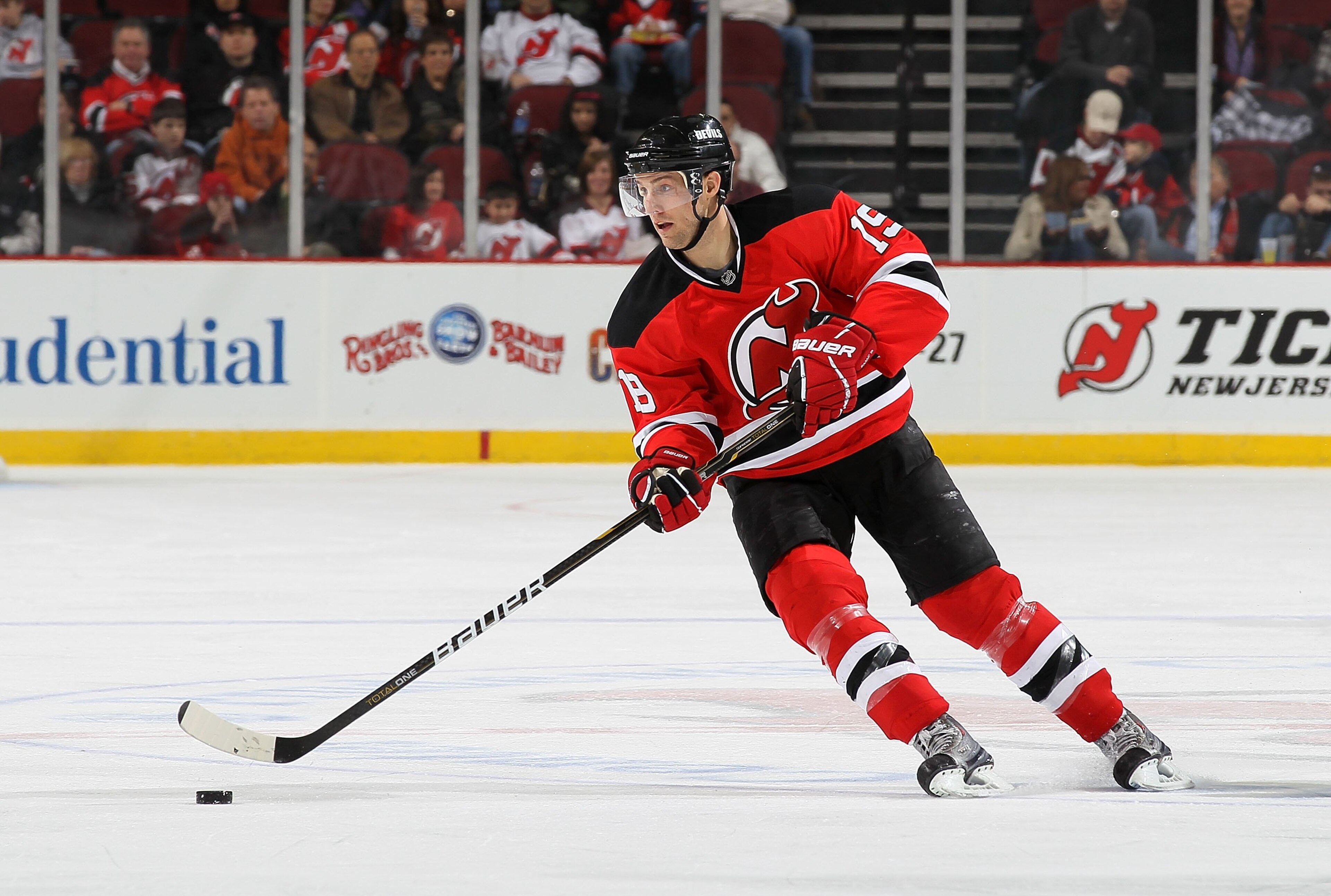 NEWARK, NJ - DECEMBER 31:  Travis Zajac #19 of the New Jersey Devils skates against the Atlanta Thrashers at the Prudential Center on December 31, 2010 in Newark, New Jersey.  (Photo by Jim McIsaac/Getty Images)