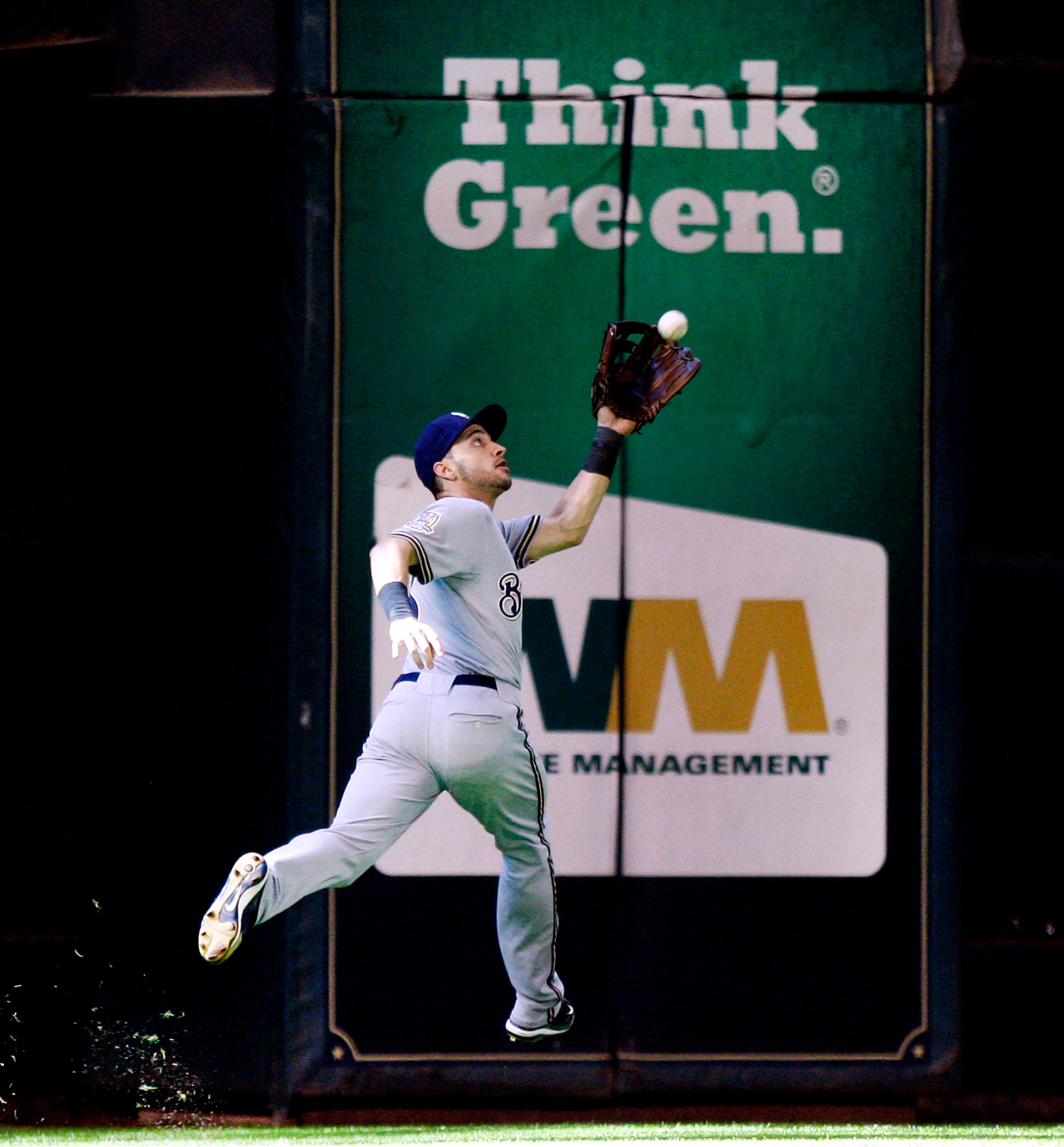 HOUSTON - SEPTEMBER 15: Left fielder Ryan Braun #8 of the Milwaukee Brewers makes a running catch on a ball hit by Angel Sanchez of the Houston Astros in the ninth inning at Minute Maid Park on September 15, 2010 in Houston, Texas. (Photo by Bob Levey/G HOUSTON - SEPTEMBER 15: Left fielder Ryan Braun #8 of the Milwaukee Brewers makes a running catch on a ball hit by Angel Sanchez of the Houston Astros in the ninth inning at Minute Maid Park on September 15, 2010 in Houston, Texas. (Photo by Bob Levey/G