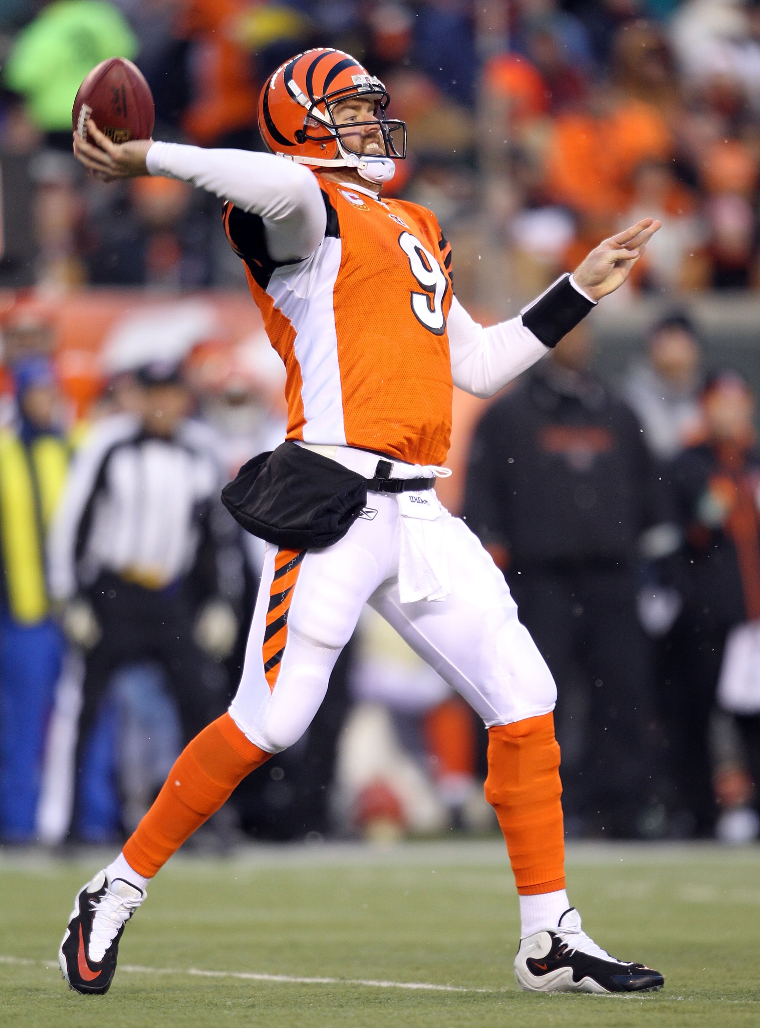 CINCINNATI - DECEMBER 26: Carson Palmer #9 of the Cincinnati Bengals throws a pass during the NFL game against the San Diego Chargers at Paul Brown Stadium on December 26, 2010 in Cincinnati, Ohio. The Bengals 34-20. (Photo by Andy Lyons/Getty Images) CINCINNATI - DECEMBER 26: Carson Palmer #9 of the Cincinnati Bengals throws a pass during the NFL game against the San Diego Chargers at Paul Brown Stadium on December 26, 2010 in Cincinnati, Ohio. The Bengals 34-20. (Photo by Andy Lyons/Getty Images)