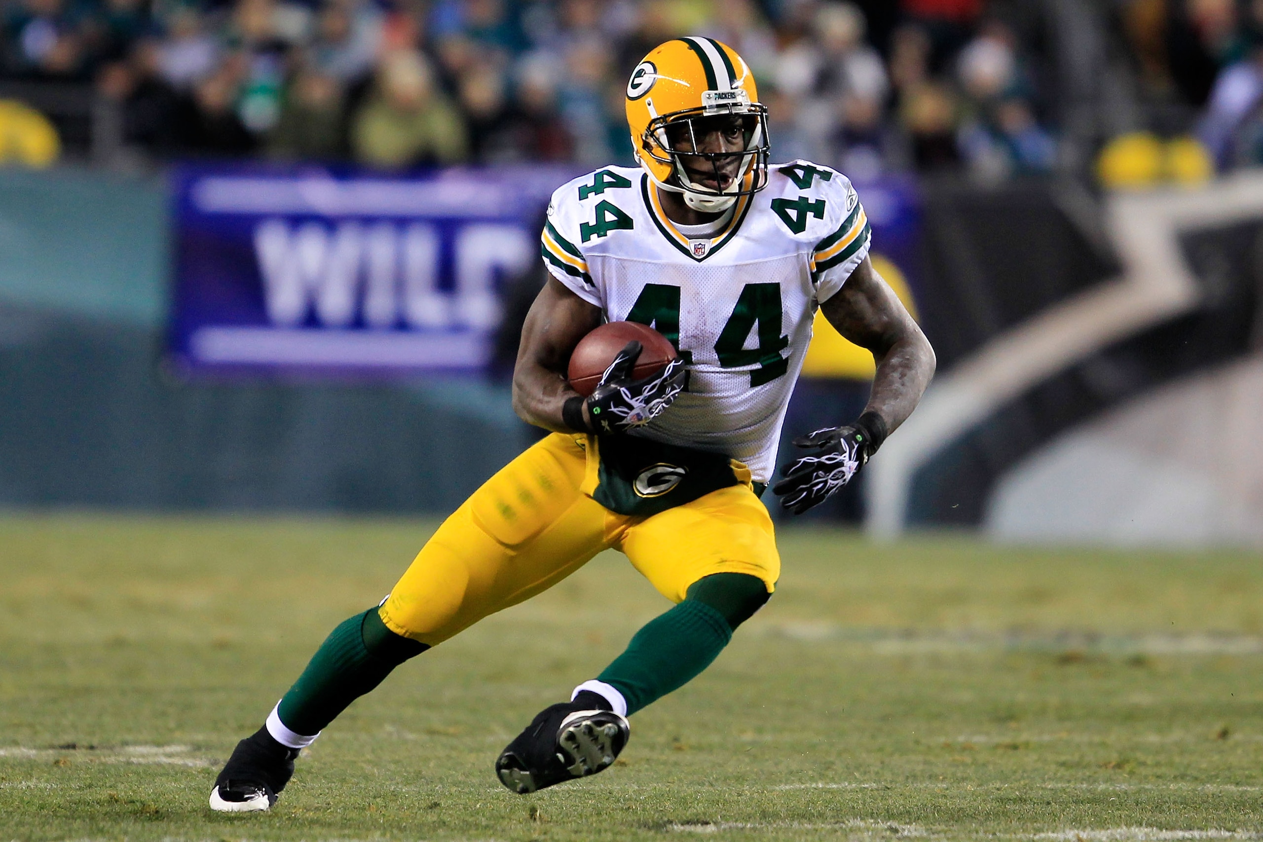PHILADELPHIA, PA - JANUARY 09: James Starks #44 of the Green Bay Packers runs down field against the Philadelphia Eagles during the 2011 NFC wild card playoff game at Lincoln Financial Field on January 9, 2011 in Philadelphia, Pennsylvania. (Photo by Ch PHILADELPHIA, PA - JANUARY 09: James Starks #44 of the Green Bay Packers runs down field against the Philadelphia Eagles during the 2011 NFC wild card playoff game at Lincoln Financial Field on January 9, 2011 in Philadelphia, Pennsylvania. (Photo by Ch