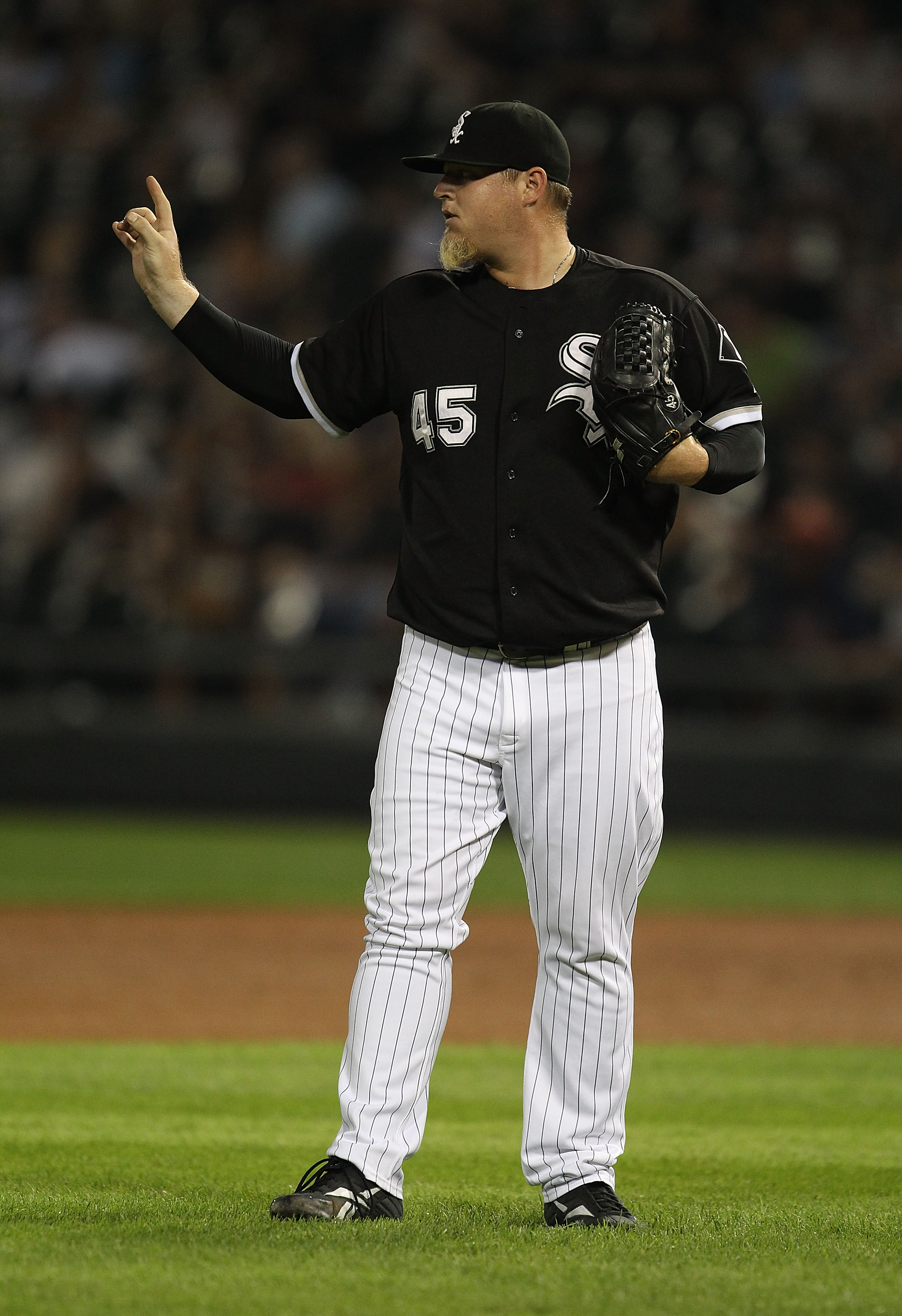 Bobby Jenks, former White Sox pitcher, shares how he overcame