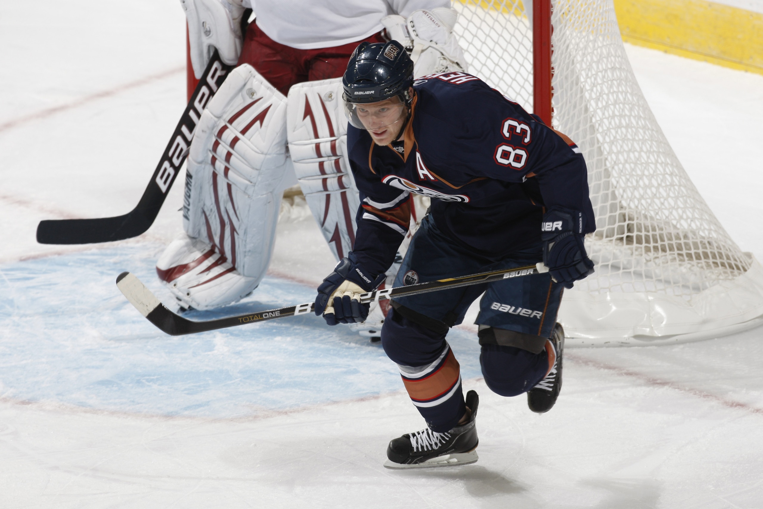 EDMONTON, CANADA - NOVEMBER 19: Ales Hemsky #83 of the Edmonton Oilers skates against the Phoenix Coyotes on November 19, 2010 at Rexall Place in Edmonton, Alberta, Canada. (Photo by Dale MacMillan/Getty Images)